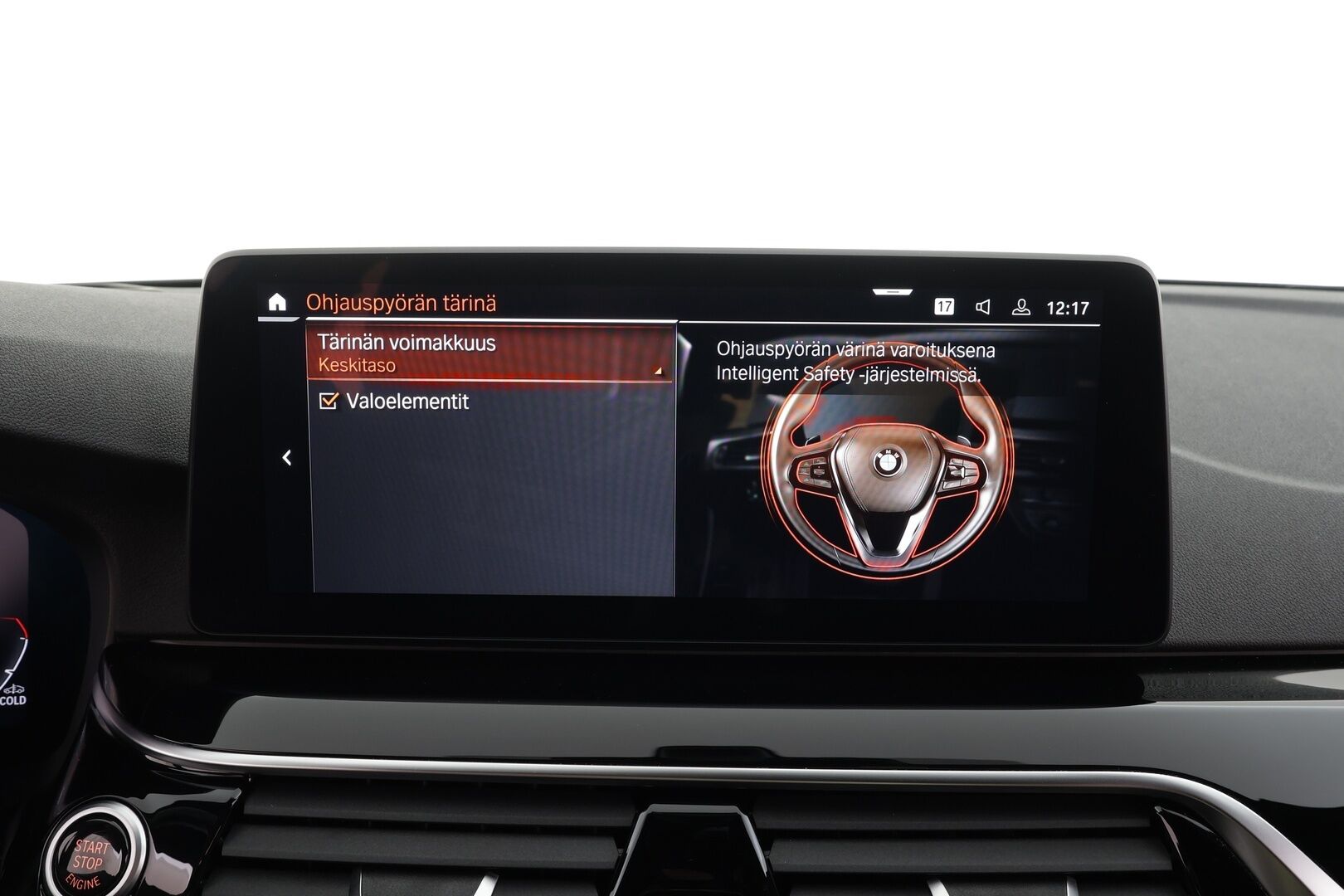 BMW 530 2021 G31 Touring 530d A xDrive Luxury * ACC / HUD / 360° / Muistipenkit / Laser / H&K / Webasto / Navi / Comfort Access * - Kahdet renkaat aluvanteilla / Huippuvarusteet - HULLU BLACKWEEK KORKOTARJOUS 2,49%