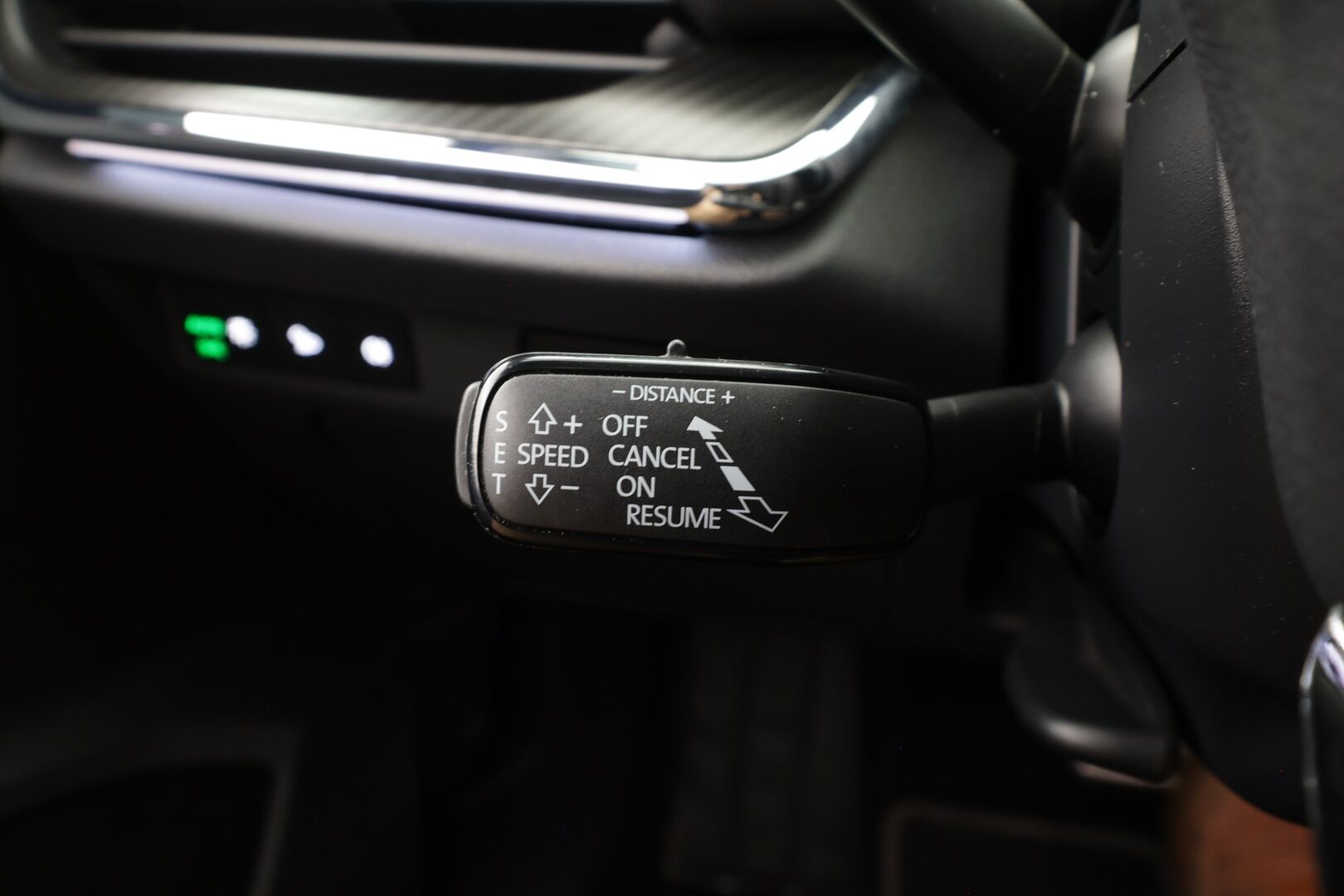 Skoda Enyaq 2022 60 SportLine iV - | ACC | Akkukäyttöinen | Matrix-LED | P.Kamera | Ratinlämmitys | Puolinahat | Keyless | Apple&Android | Kahdet Renkaat |