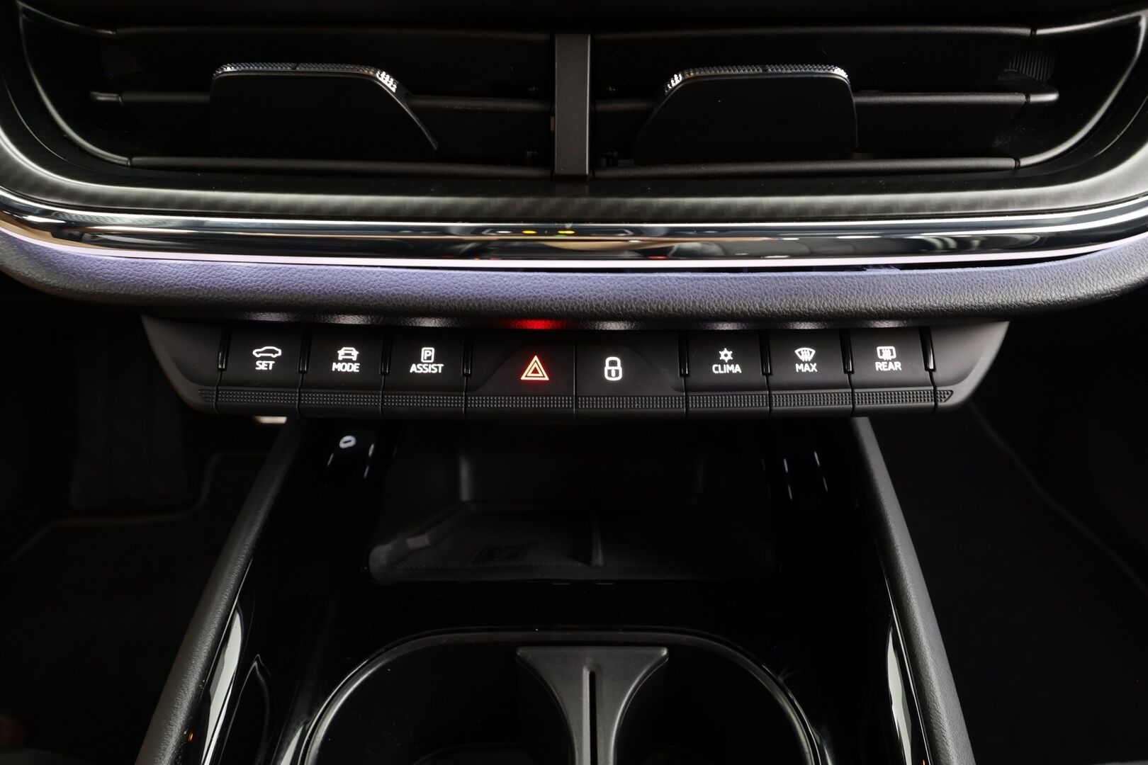 Skoda Enyaq 2022 60 SportLine iV - | ACC | Akkukäyttöinen | Matrix-LED | P.Kamera | Ratinlämmitys | Puolinahat | Keyless | Apple&Android | Kahdet Renkaat |