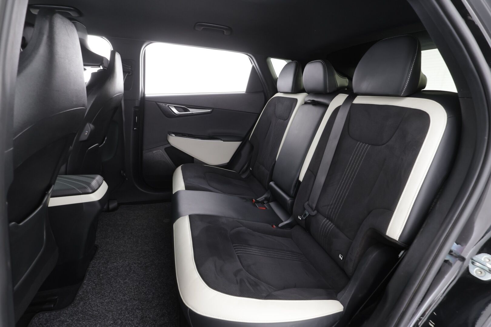 Kia EV6 2022 GT-Line AWD 77 kWh 325 hv - | ACC | ILP | HUD | Meridian | 360° | Ilm. Relax-penkit | Muistipenkki | Ambient | 2x renkaat aluvantein | 