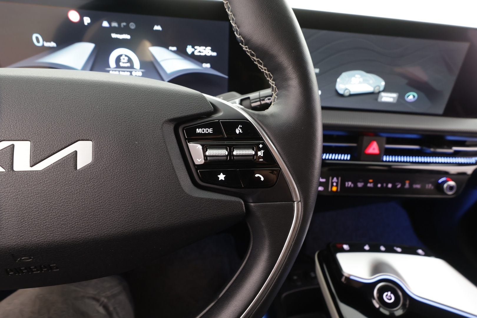 Kia EV6 2022 GT-Line AWD 77 kWh 325 hv - | ACC | ILP | HUD | Meridian | 360° | Ilm. Relax-penkit | Muistipenkki | Ambient | 2x renkaat aluvantein | 