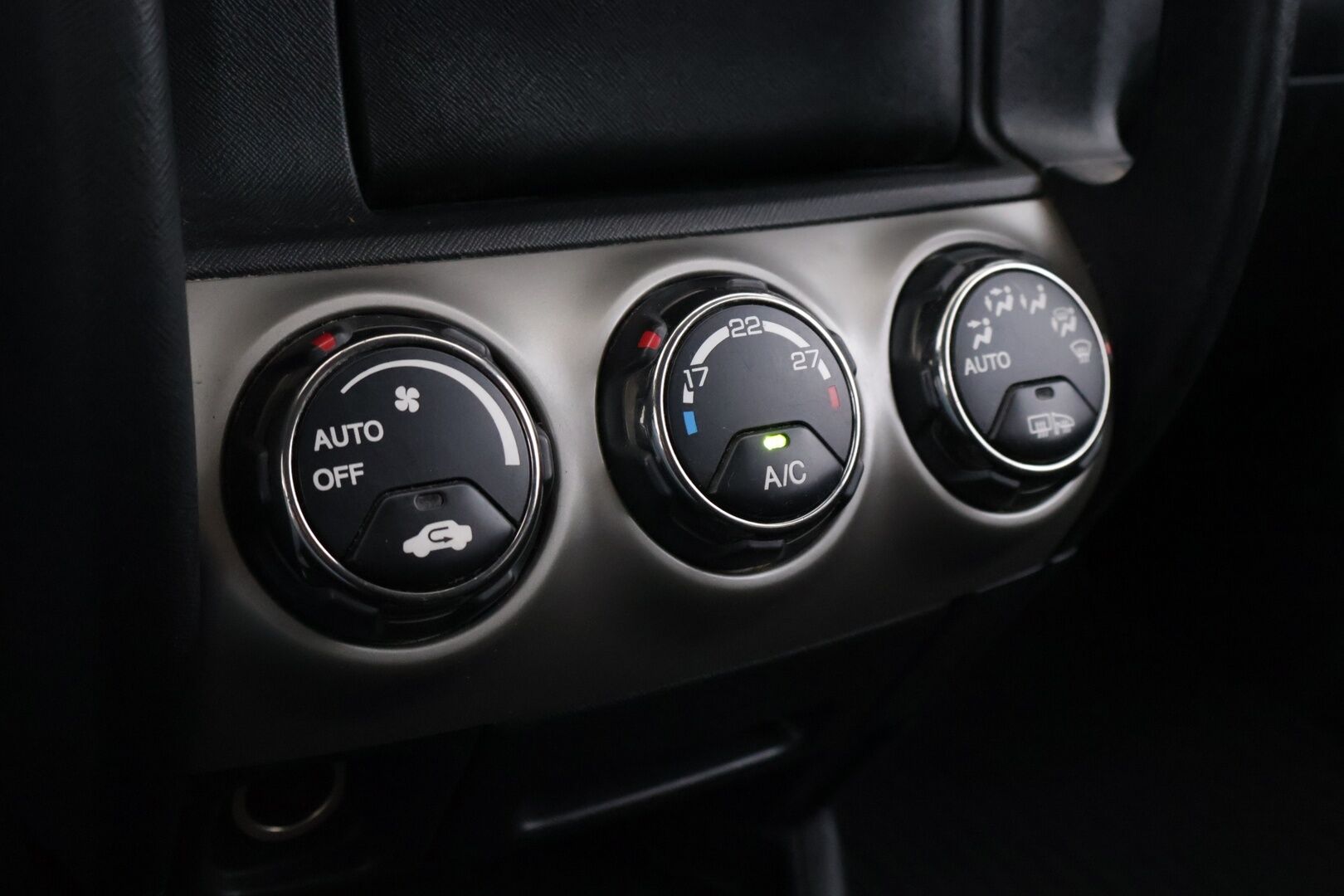 Honda CR-V 2006 MYYDÄÄN HUUTOKAUPAT.COM! - MYYDÄÄN HUUTOKAUPAT.COM! - Osta nyt, maksa vasta ensi vuonna