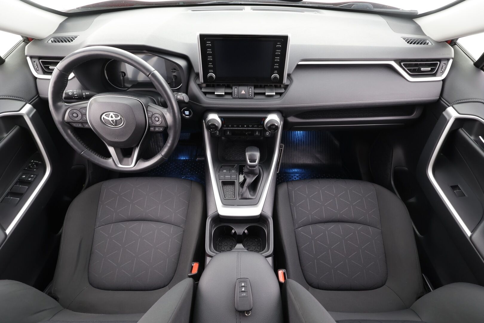 Toyota RAV4 2020 2,0 VVT-iE Active Multidrive S * Koukku / ACC / LED / P.Kamera / Sisätilanlämmitin / Kaistavahti / Navi * - Suomi-auto / Merkkihuollot / Kahdet renkaat aluvanteilla - HULLUT AVAJAISHULINAT KORKOTARJOUS 3,29 %