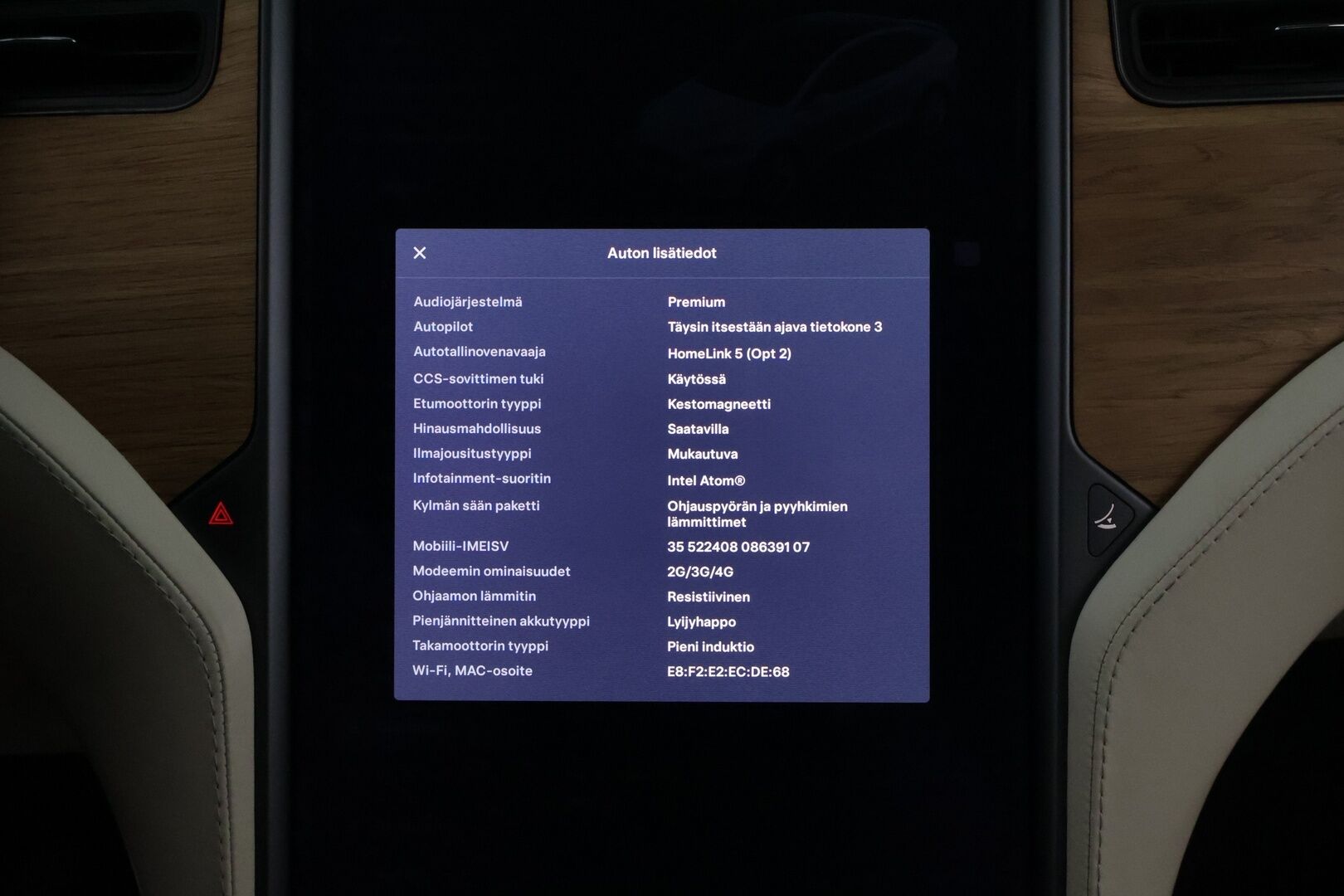 Tesla Model X 2019 Long Range AWD * Vetokoukku / Vaalea Nahkasisusta / Premium Audio / Lasikatto / 2x Renkaat Aluvantein! - Ilma-Alusta / Peruutuskamera / Upea! - HULLUT AVAJAISHULINAT KORKOTARJOUS 3,29 %