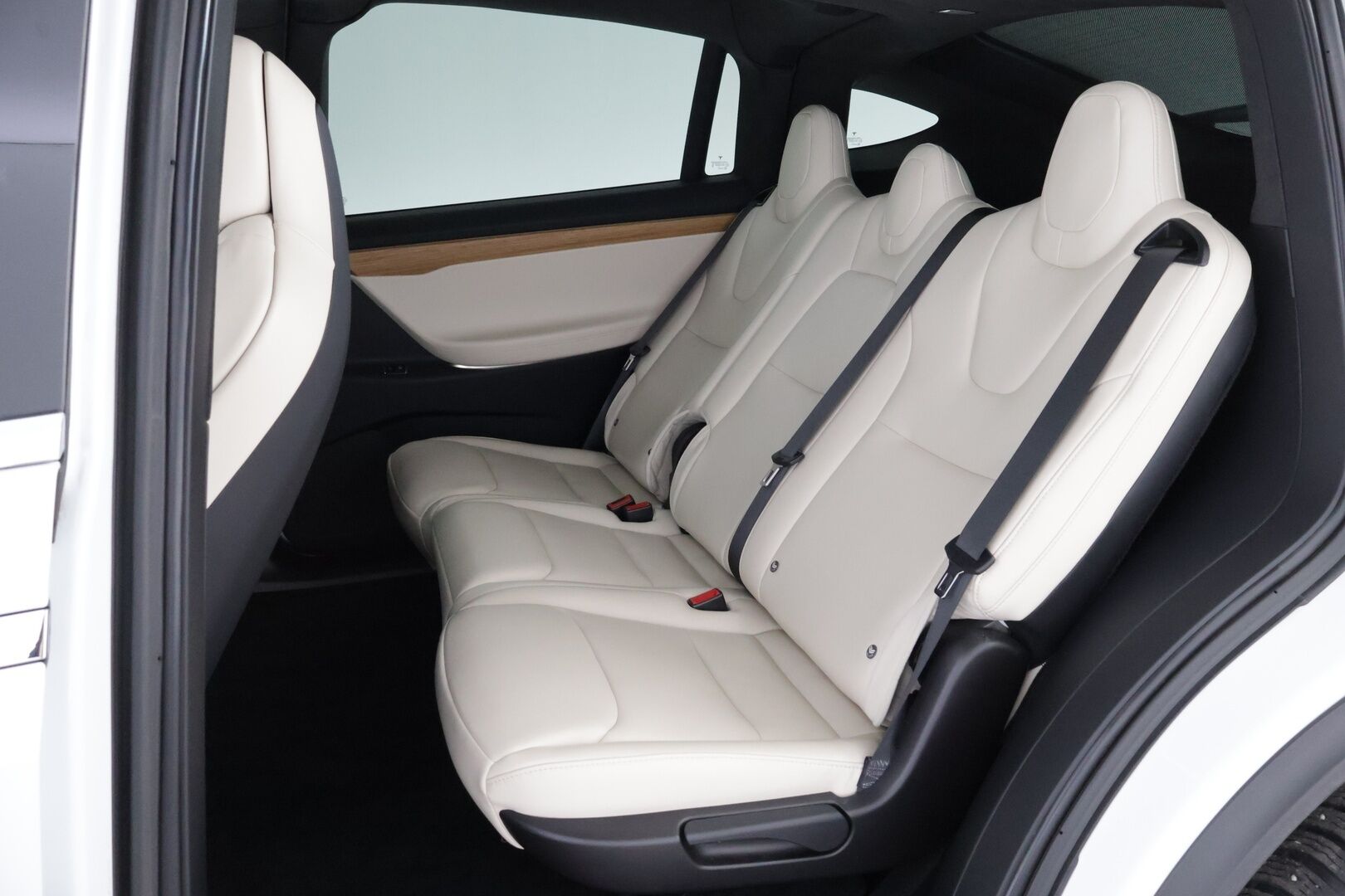 Tesla Model X 2019 Long Range AWD - Vetokoukku | Vaalea Nahkasisusta | Premium Audio | Lasikatto | 2x Renkaat Aluvantein