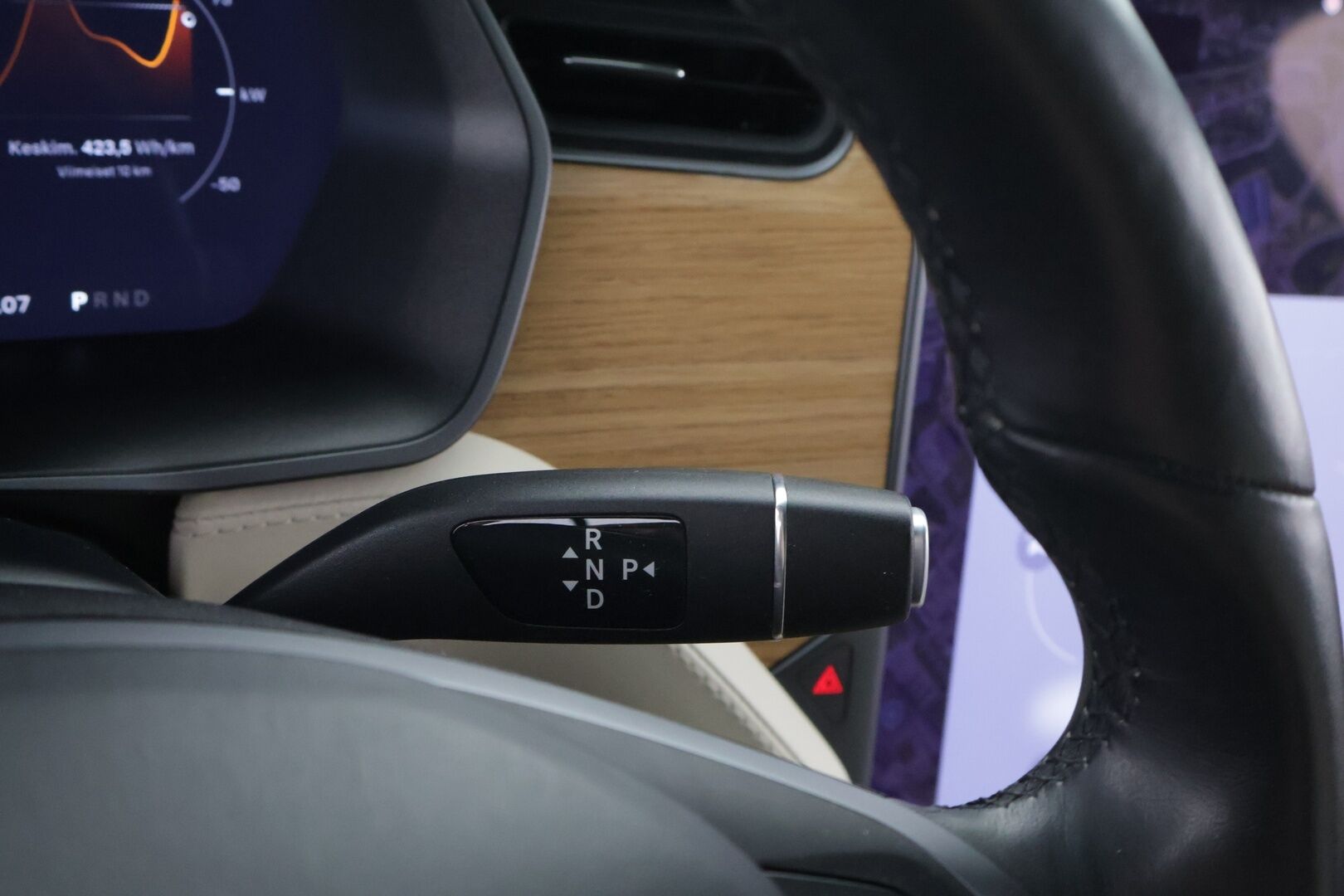 Tesla Model X 2019 Long Range AWD - Vetokoukku | Vaalea Nahkasisusta | Premium Audio | Lasikatto | 2x Renkaat Aluvantein