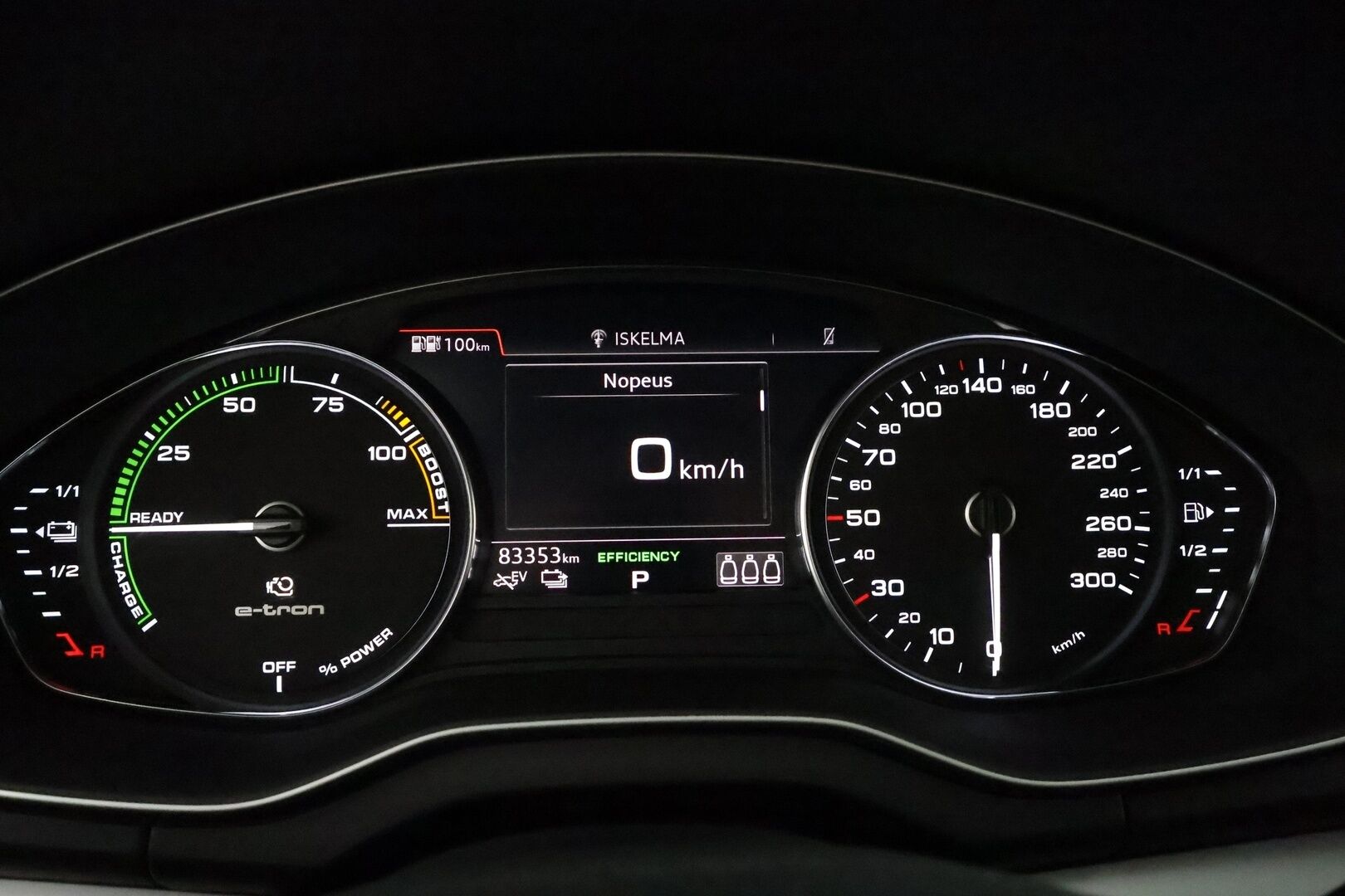 Audi Q5 2020 Launch Edition 55 TFSI e quattro S tronic **ACC / Ilma-alusta / Matrix / Koukku / P.Tutkat / Sporttipenkki Muistilla** - 3,99 % KORKOTARJOUS TÄHÄN AUTOON - Suomi-auto / 2x Latauskaapelit / Kahdet hyvät renkaat / Merkkihuollettu!