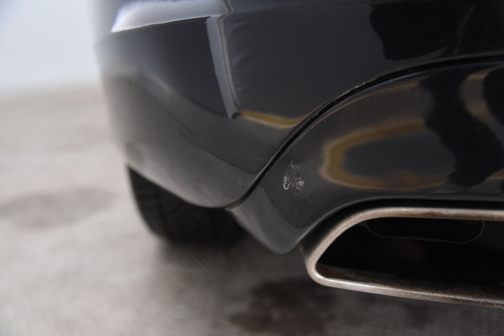 Volvo V60 2015 D4 AWD Summum / Nahkasisusta / Keyless / Muistipenkki / Koukku / Huoltokirja - YritysOutlet - Myydään vain yrityksille - 2x Renkaat vanteineen! Siisti! 