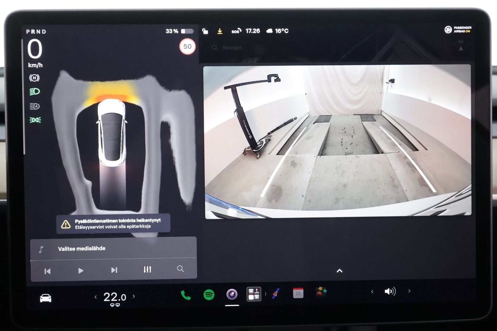 Tesla Model 3 2023 RWD - | ACC | ILP | Matrix | Ryzen | Lasikatto | Sähkönahat | Muistipenkki | Premium kaiuttimet | P.kamera | Autosteer | 2x renkaat | ALV | 