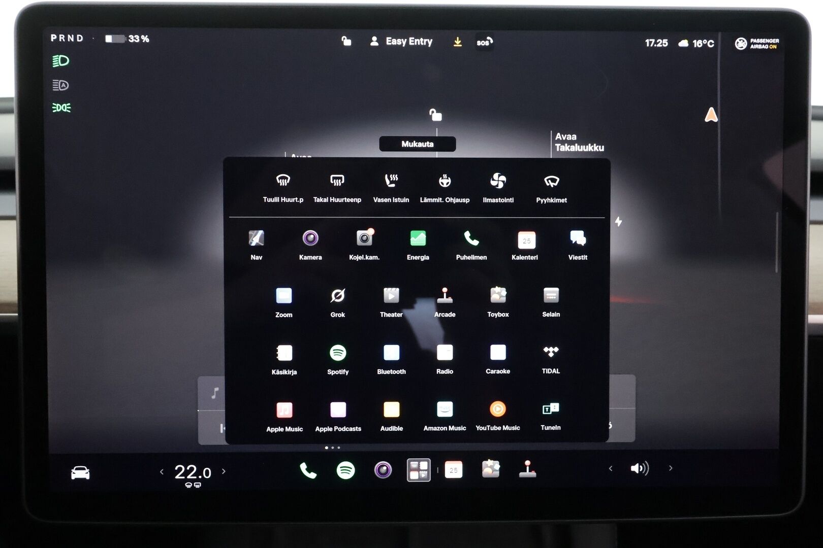 Tesla Model 3 2023 RWD - | ACC | ILP | Matrix | Ryzen | Lasikatto | Sähkönahat | Muistipenkki | Premium kaiuttimet | P.kamera | Autosteer | 2x renkaat | ALV | 