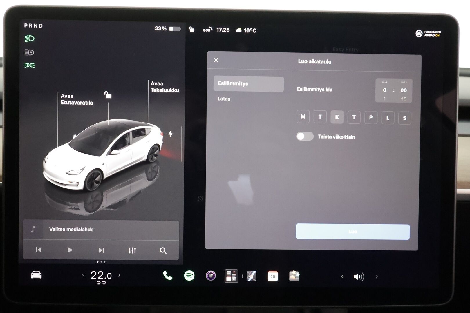 Tesla Model 3 2023 RWD - | ACC | ILP | Matrix | Ryzen | Lasikatto | Sähkönahat | Muistipenkki | Premium kaiuttimet | P.kamera | Autosteer | 2x renkaat | ALV | 