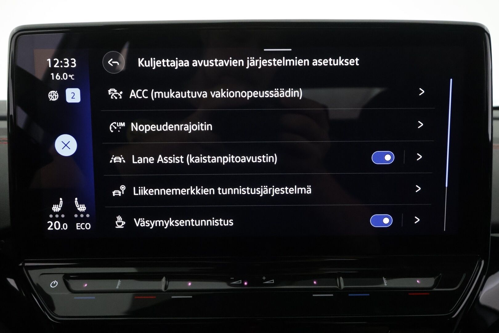 VOLKSWAGEN ID.5 2023 GTX 4Motion 220kW - ACC / ILP / Koukku | IQ-Light Matrix LED | Ratinlämmitys | P.Kamera | Apple&Android | Merkkihuollettu |