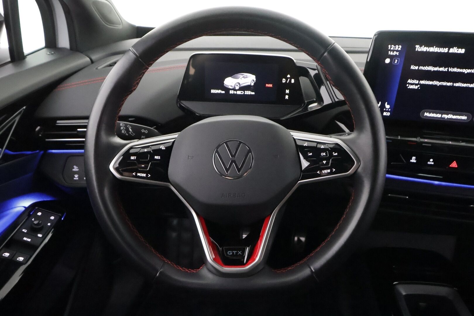 VOLKSWAGEN ID.5 2023 GTX 4Motion 220kW - ACC / ILP / Koukku | IQ-Light Matrix LED | Ratinlämmitys | P.Kamera | Apple&Android | Merkkihuollettu |