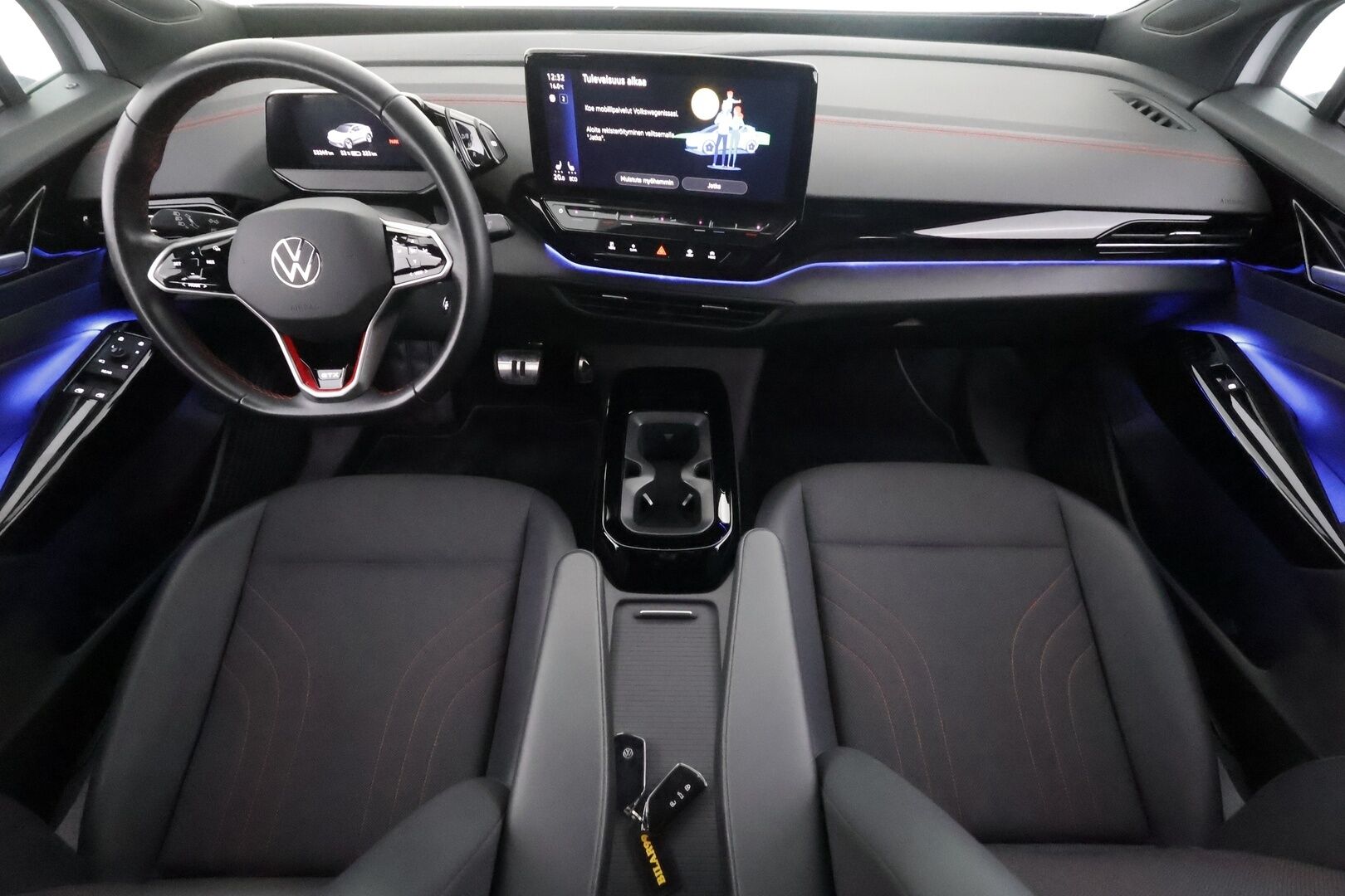 VOLKSWAGEN ID.5 2023 GTX 4Motion 220kW - ACC / ILP / Koukku | IQ-Light Matrix LED | Ratinlämmitys | P.Kamera | Apple&Android | Merkkihuollettu |