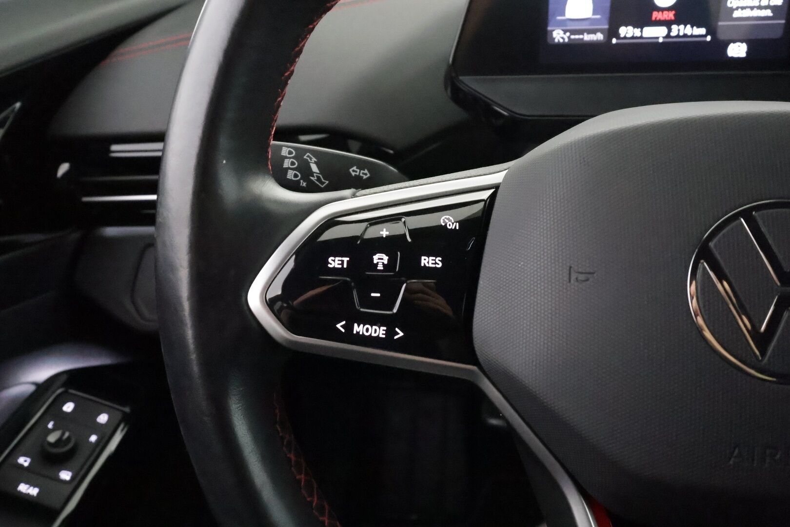 VOLKSWAGEN ID.4 2023 GTX Dual Motor AWD - | ACC | ILP | Koukku | Matrix-LED | Hierovat ergoactive Istuimet Muistilla | P.Tutkat | Ratinlämmitys | Apple&Android | Kahdet Renkaat |