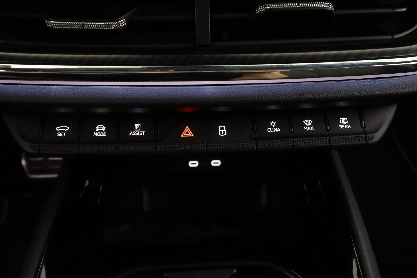 SKODA ENYAQ 2023 RS 220kW - | ACC | ILP | Koukku | Canton | HUD | Lasikatto | Matrix-LED | Muistipenkki | P.Kamera | Keyless | Apple&Android | Merkkihuollettu | Kahdet Renkaat |