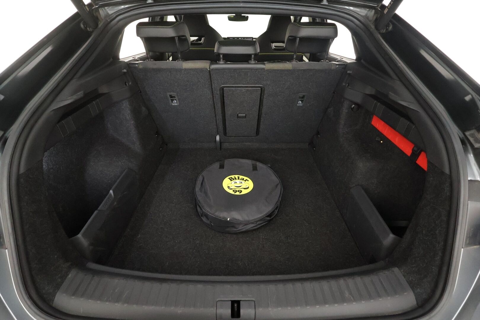 SKODA ENYAQ 2023 RS 220kW - | ACC | ILP | Koukku | Canton | HUD | Lasikatto | Matrix-LED | Muistipenkki | P.Kamera | Keyless | Apple&Android | Merkkihuollettu | Kahdet Renkaat |