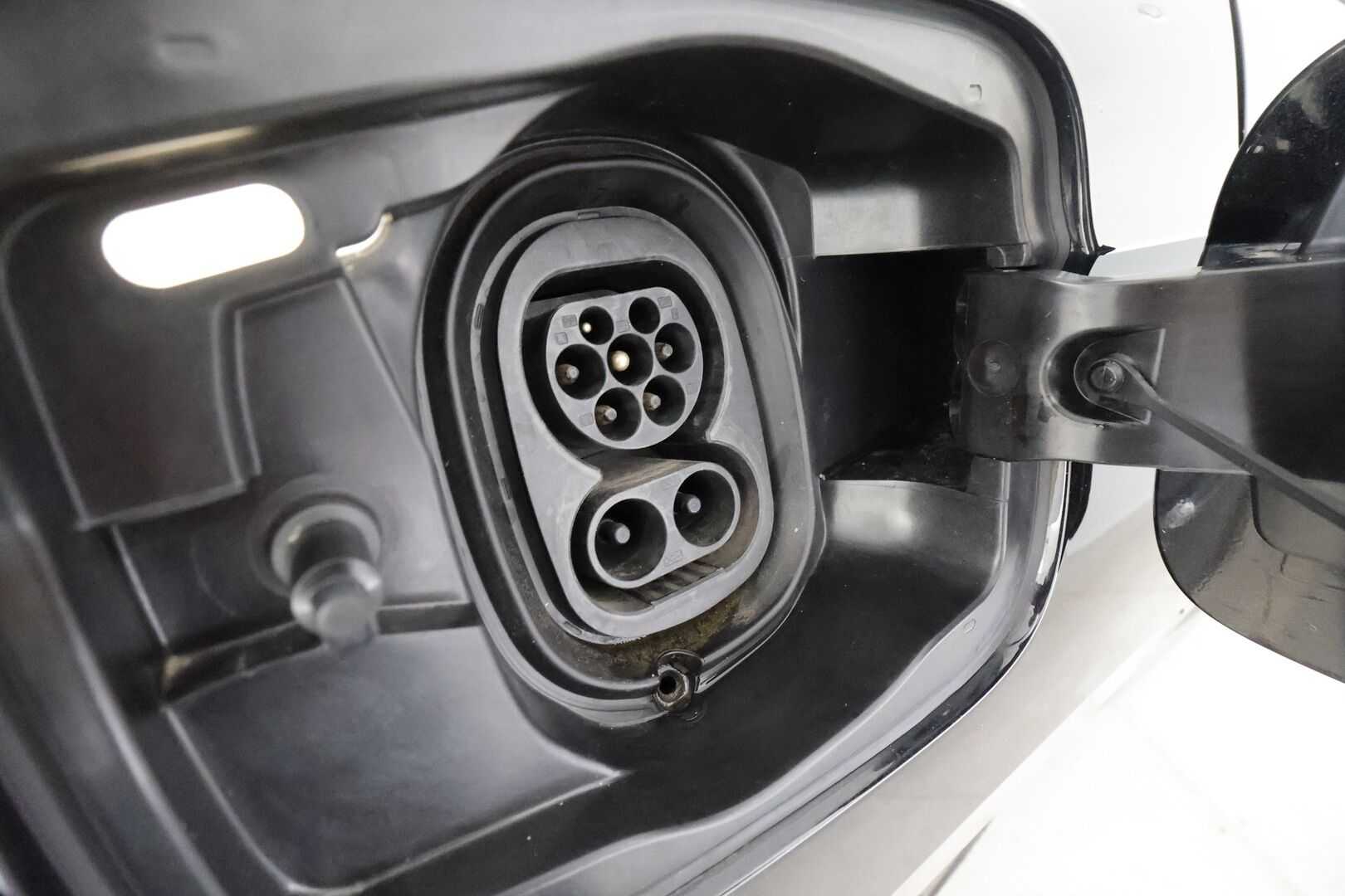 Skoda Enyaq 2022 Coupe 80x 4x4 RS iV - | ACC | ÌLP | Koukku | Canton | Matrix-LED | Hierova Muistipenkki | HUD | Lasikatto | Nahat | Keyless | Apple&Android | Merkkihuollettu |