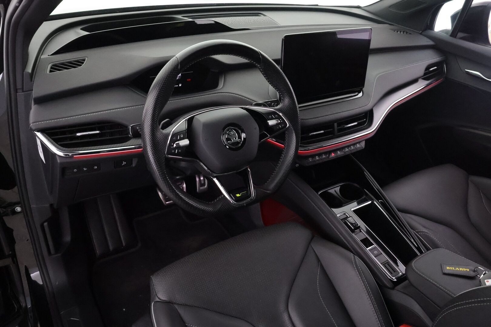 Skoda Enyaq 2022 Coupe 80x 4x4 RS iV - | ACC | ÌLP | Koukku | Canton | Matrix-LED | Hierova Muistipenkki | HUD | Lasikatto | Nahat | Keyless | Apple&Android | Merkkihuollettu |