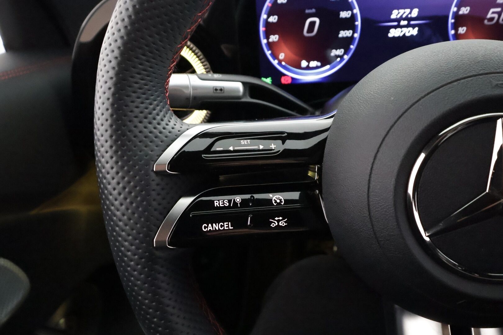 MERCEDES-BENZ CLA 2025 350 4Matic AMG - | Distronic | ILP | Koukku | Burmester | 360° | HUD | Multibeam | Lasikatto | Sporttipenkit muistilla | Ambient light | Keyless | Apple & Android | - KORKO VAIN 3,99 %
