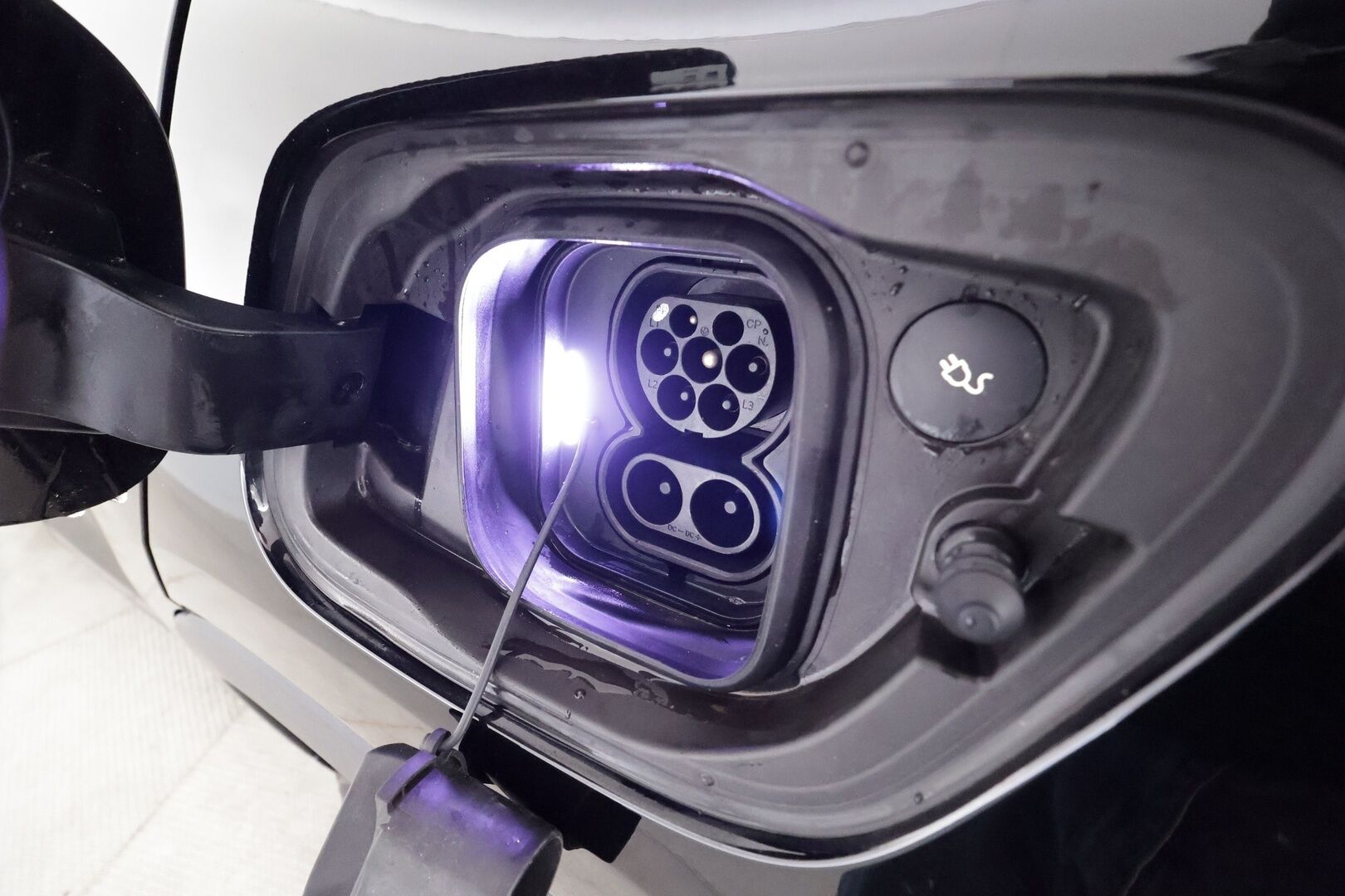 Volvo C40 2022 Recharge Twin Plus aut - | ACC | ILP | Lasikatto | Nahka-alcantara | Sporttipenkit | P.kamera | Keyless | BLIS | Pilot Assist | Digimittari | LED | Merkkihuollot | 