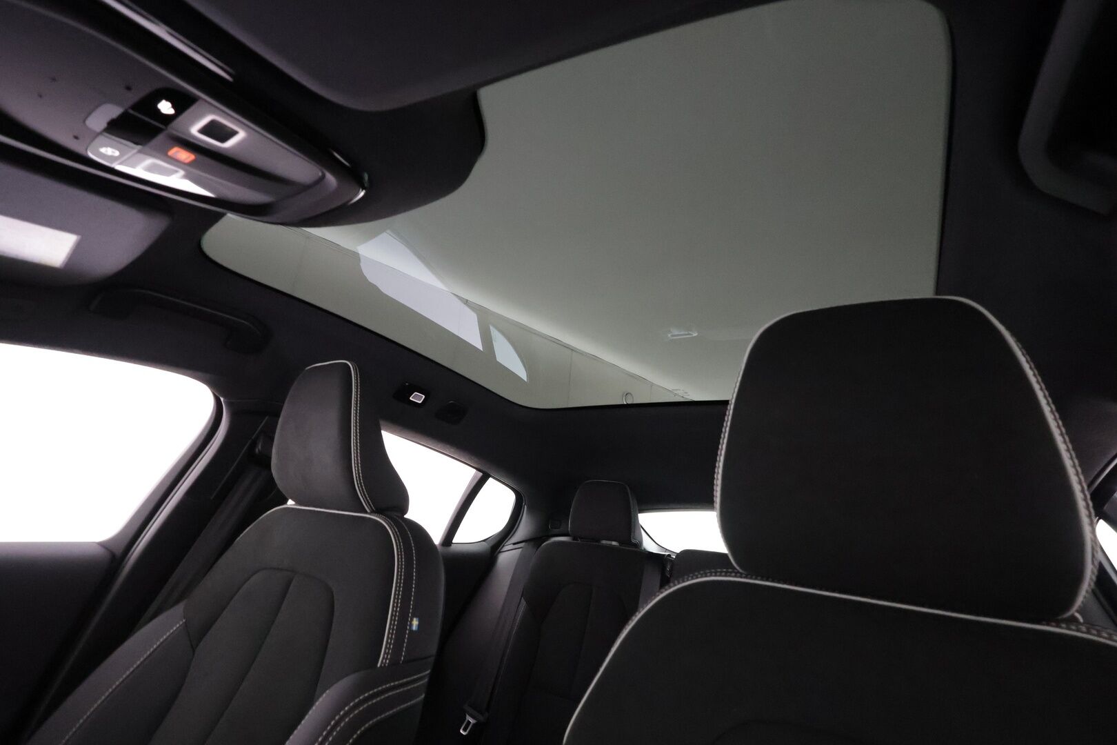 Volvo C40 2022 Recharge Twin Plus aut - | ACC | ILP | Lasikatto | Nahka-alcantara | Sporttipenkit | P.kamera | Keyless | BLIS | Pilot Assist | Digimittari | LED | Merkkihuollot | 