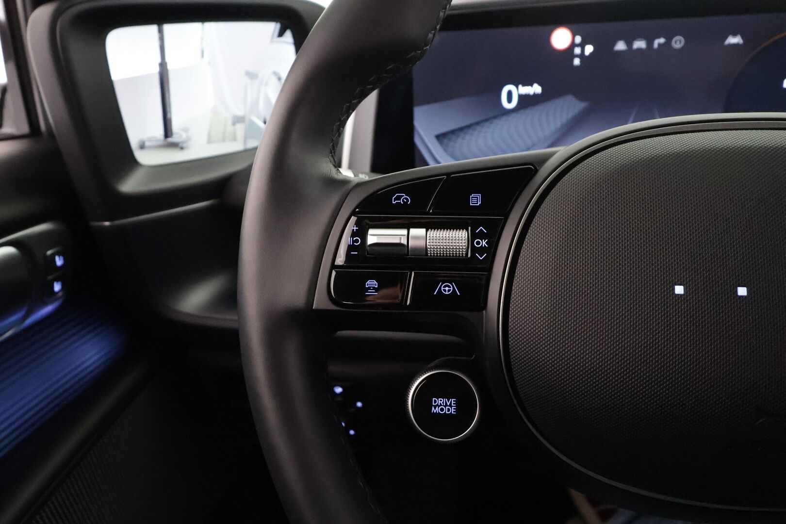 Hyundai IONIQ 6 2025 77 kWh 325 hv AWD Ultimate - | ACC | ILP | HUD | 360° | Ilm. relax nahat | BOSE | Matrix | Kattoluukku | Muistipenkki | Kamerapeilit | V2L | Lämm. ratti | HDA | BSM | Ambient |