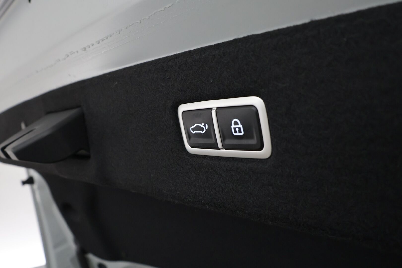 Hyundai IONIQ 6 2025 77 kWh 325 hv AWD Ultimate - | ACC | ILP | HUD | 360° | Ilm. relax nahat | BOSE | Matrix | Kattoluukku | Muistipenkki | Kamerapeilit | V2L | Lämm. ratti | HDA | BSM | Ambient |