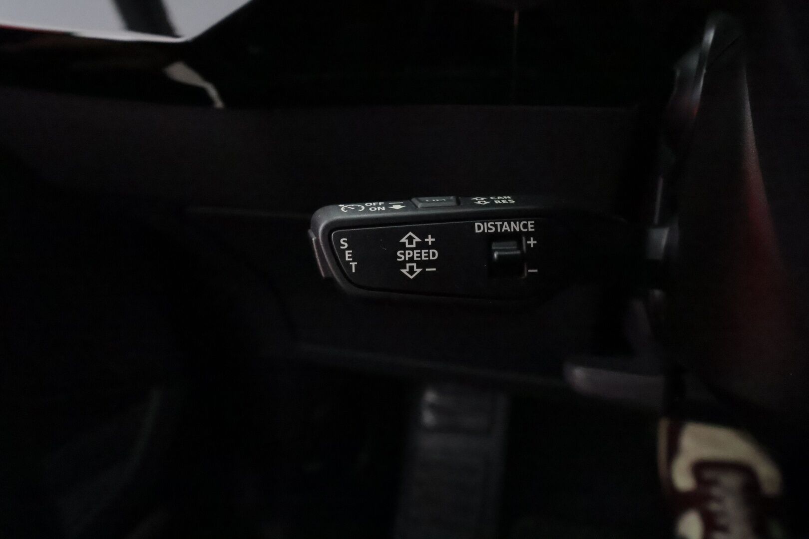 AUDI E-TRON 2023  advanced quattro 55 300kW - | ACC | HUD | 360° | B&O | Night Vision | Sporttipenkit | Ambient Light | Keyless | Kamerapeilit | Kaistaohjaus | Digimittaristo | Nahka-alcantara |