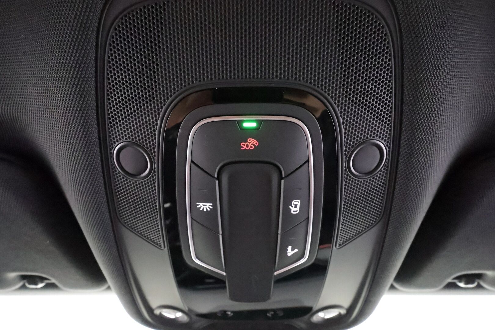 AUDI E-TRON 2023  advanced quattro 55 300kW - | ACC | HUD | 360° | B&O | Night Vision | Sporttipenkit | Ambient Light | Keyless | Kamerapeilit | Kaistaohjaus | Digimittaristo | Nahka-alcantara |