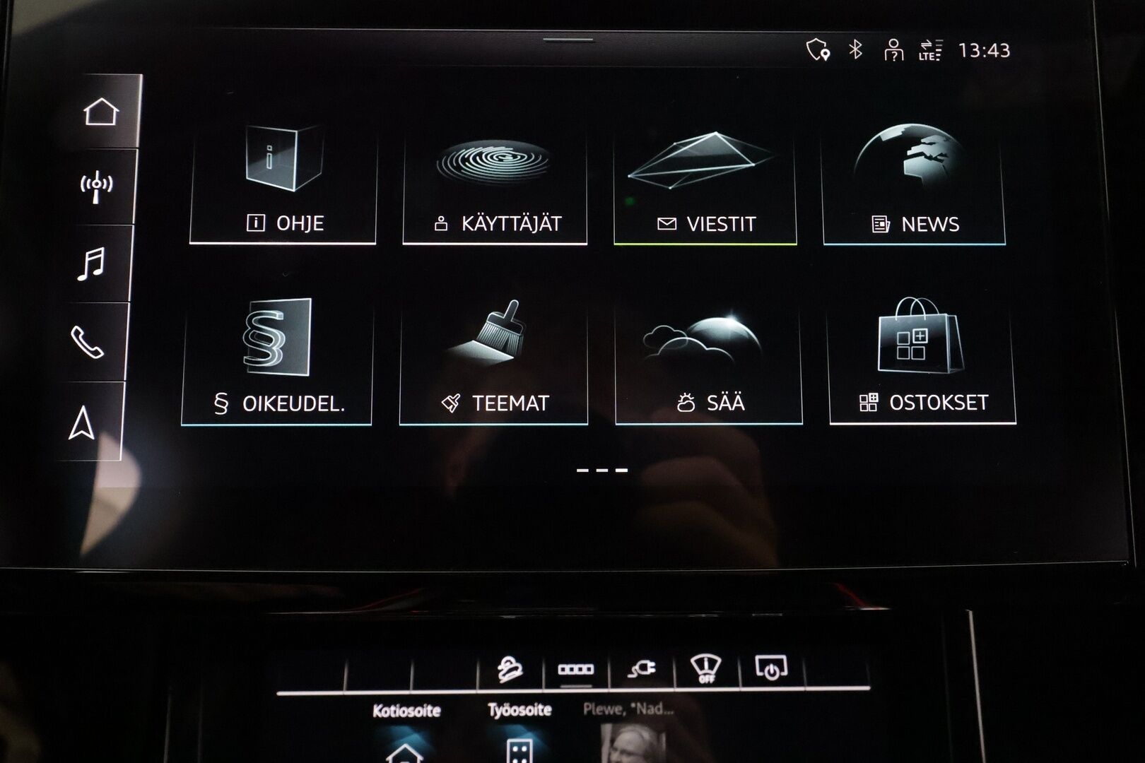 AUDI E-TRON 2023  advanced quattro 55 300kW - | ACC | HUD | 360° | B&O | Night Vision | Sporttipenkit | Ambient Light | Keyless | Kamerapeilit | Kaistaohjaus | Digimittaristo | Nahka-alcantara |
