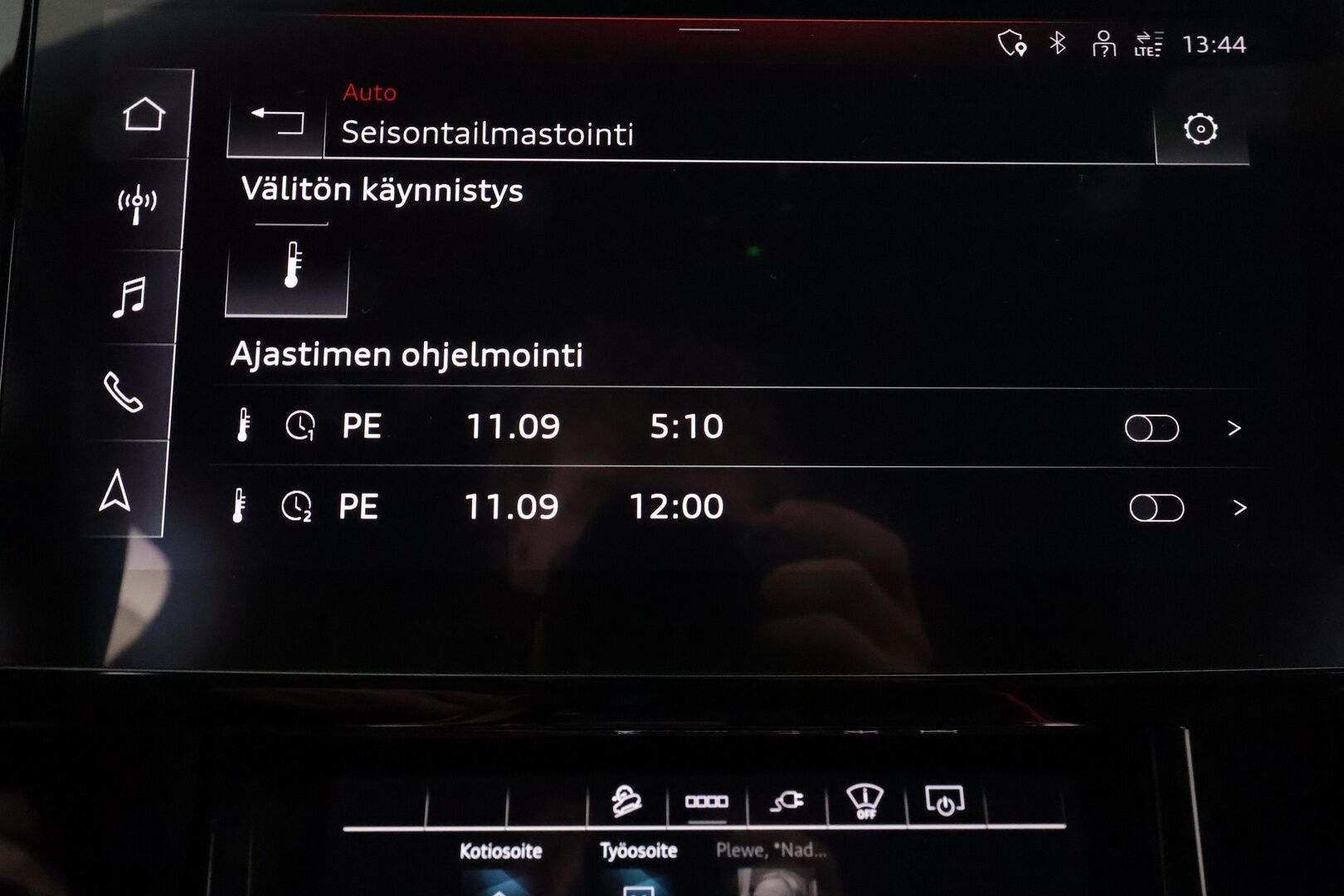 AUDI E-TRON 2023  advanced quattro 55 300kW - | ACC | HUD | 360° | B&O | Night Vision | Sporttipenkit | Ambient Light | Keyless | Kamerapeilit | Kaistaohjaus | Digimittaristo | Nahka-alcantara |
