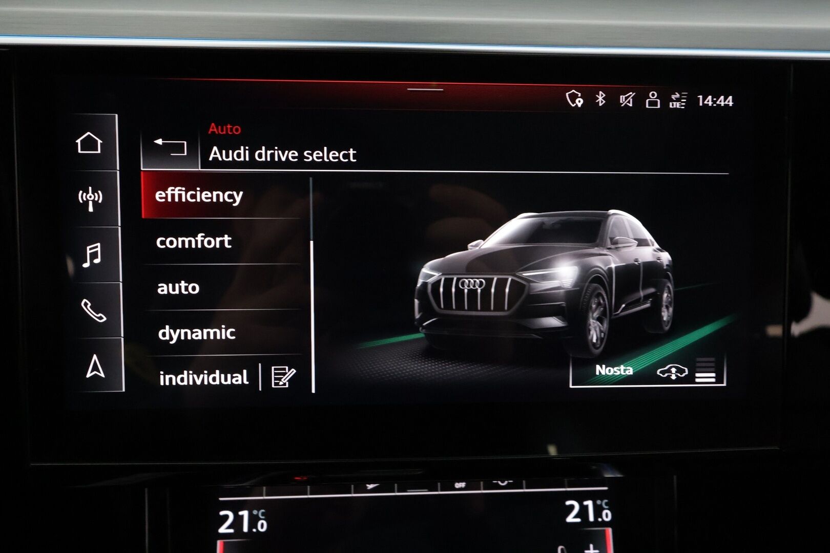 AUDI E-TRON 2021 Sportback 55 quattro S line - | ACC | ILP | Koukku | Matrix-LED | HUD | Ilma-Alusta | Panorama | Muistipenkki | Sporttinahat | Pimeänäköavustin | 360-Kamera | Merkkihuollettu |