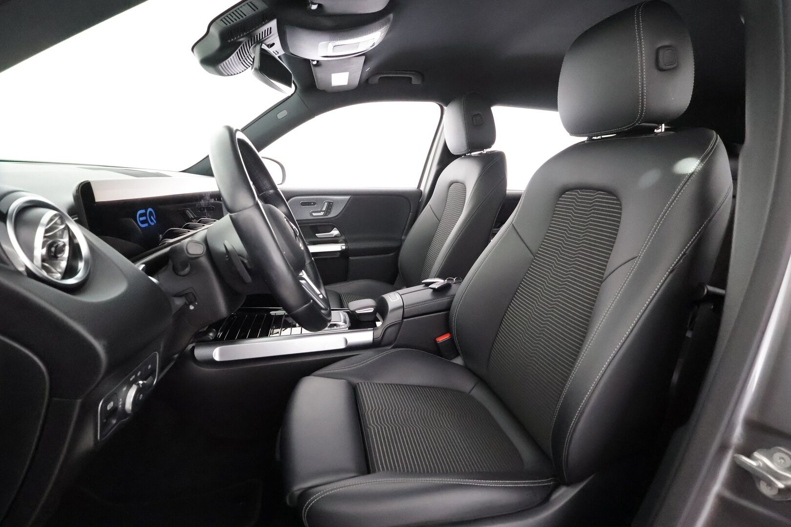Mercedes-Benz EQB 2023 300 4MATIC - | Distronic+ | Lisälämmitin | Widescreen | burmester | 360-Kamera | Muistipenkit | Puolinahat | Ratinlmmitys | Kahdet Renkaat | Koti & Kauppalaturi |