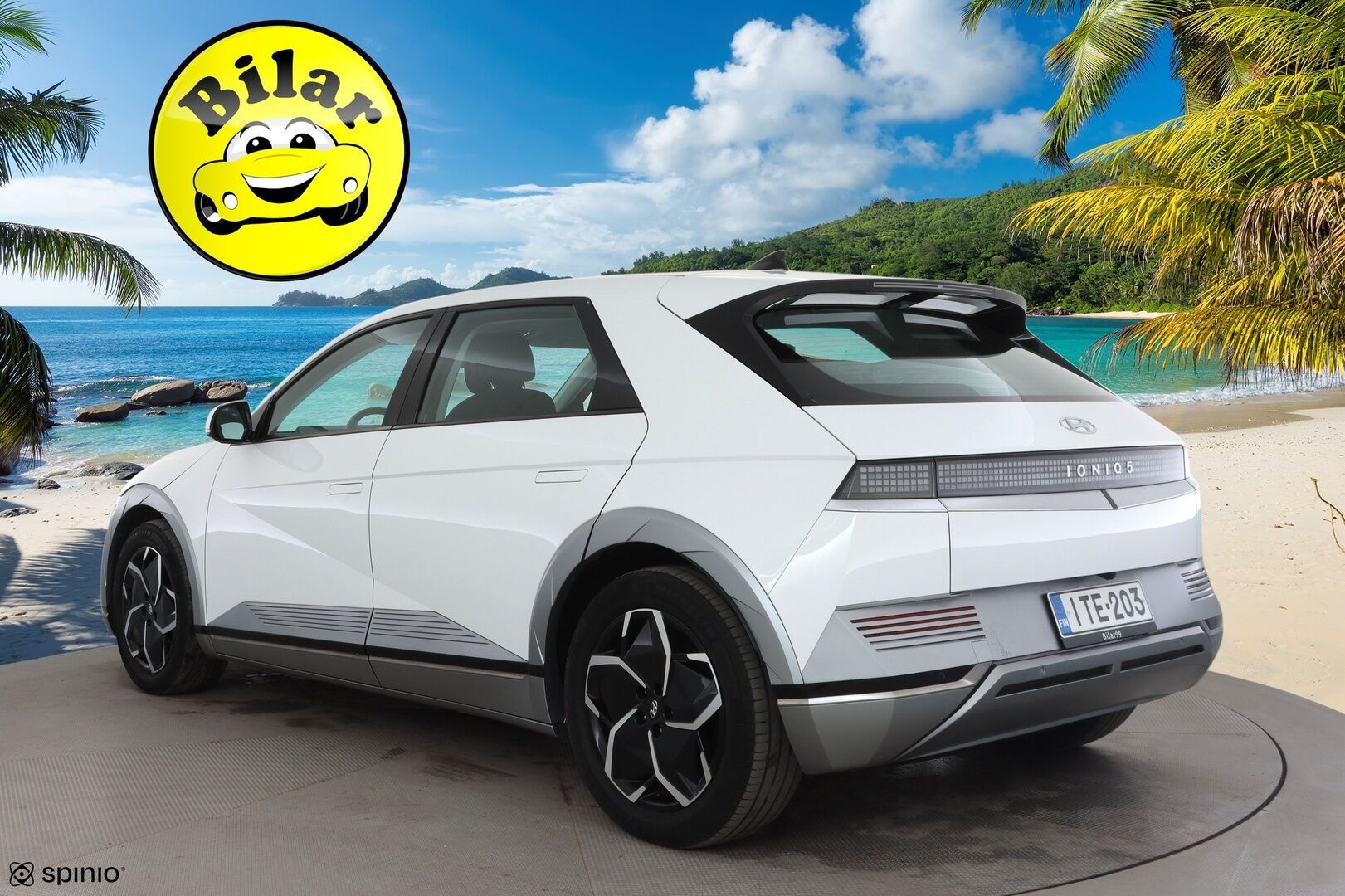 Hyundai IONIQ 5 2022 73 kWh 217 hv Style - | ACC | ILP | Sähköpenkki kuskille | P.kamera ja tutkat | HDA | BSM | CTA | Lämm. ratti | LED | Apple & Android | Merkkihuollot | 2x renkaat aluin | 