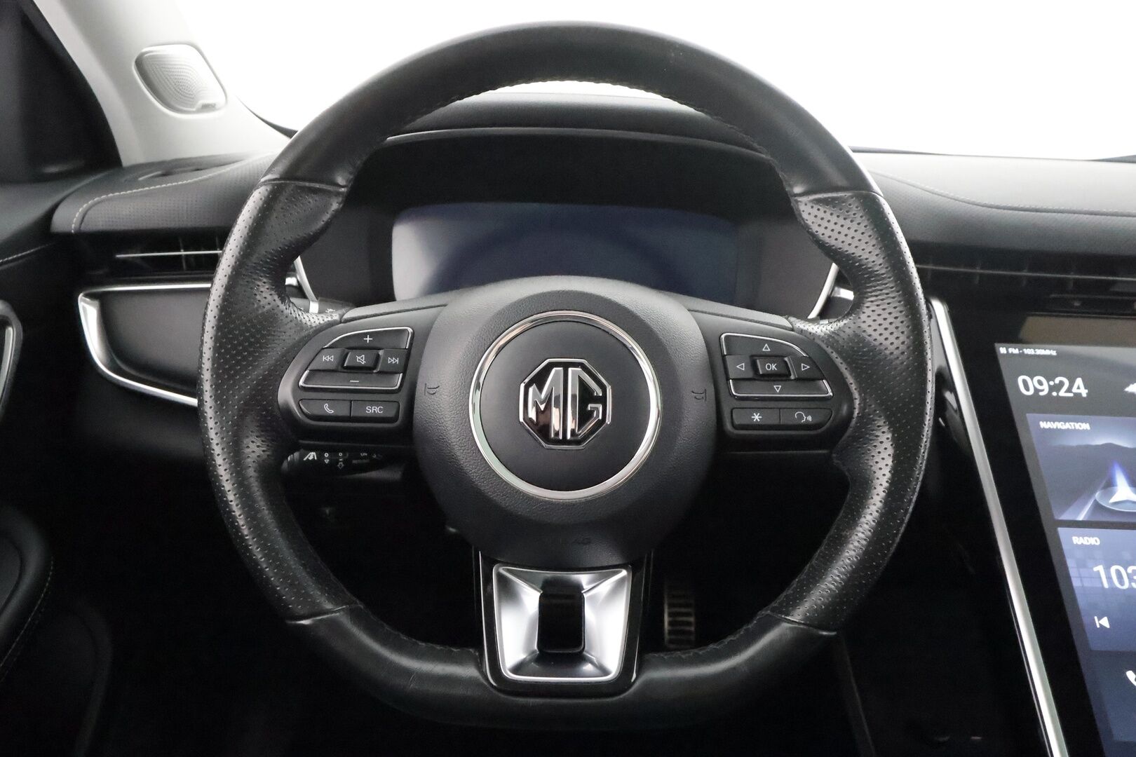 MG MARVEL R 2022 Performance AWD - | ACC | ILP | BOSE | 360° | Ilm. sähkönahat | Panorama | Muistipenkki | Keyless | Lane Assist | BSM | Apple & Android | Ambient | 2x renkaat aluin |