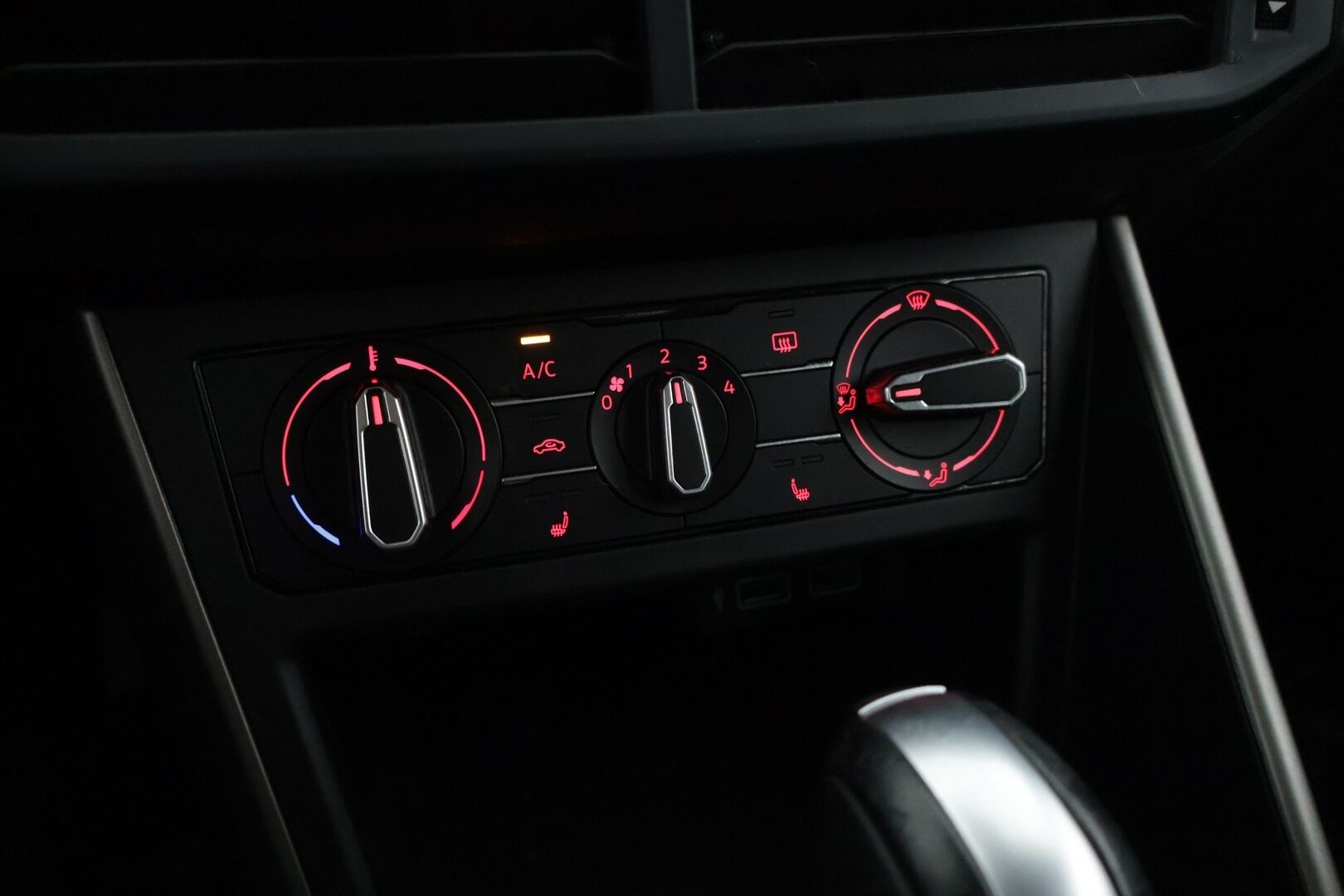 Volkswagen Polo 2020 Style 1,0 TSI 70 kW DSG-automaatti - ACC / P-tutkat / Suomiauto / Juuri huollettu