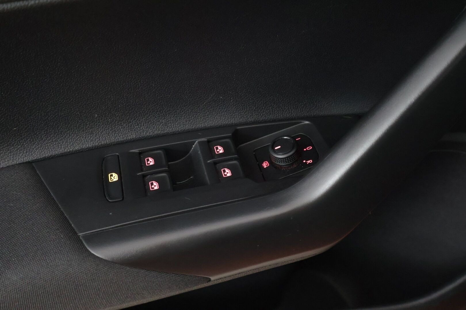 Volkswagen Polo 2020 Style 1,0 TSI 70 kW DSG-automaatti - ACC / P-tutkat / Suomiauto / Juuri huollettu