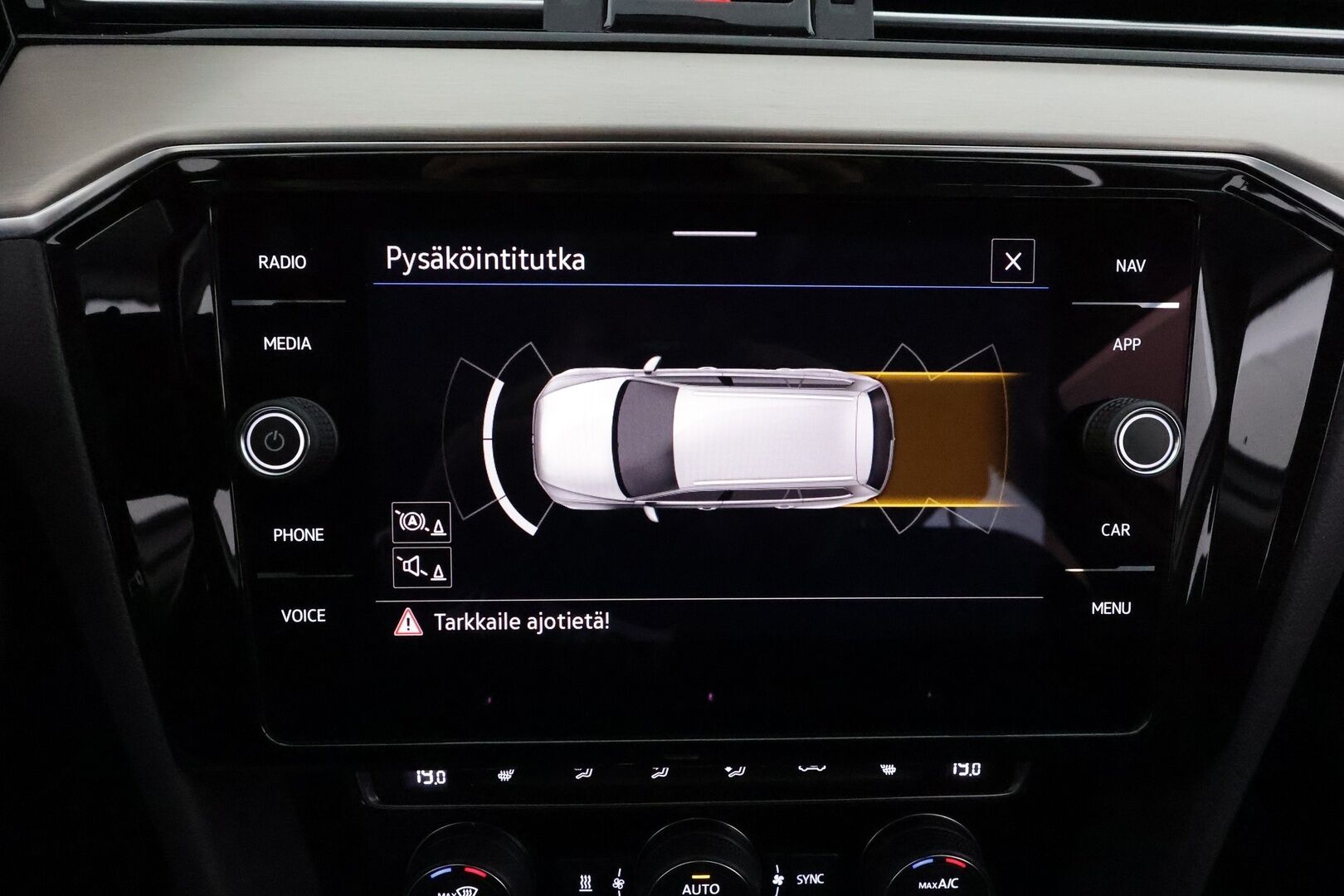 Volkswagen Passat 2020 Variant R-Line 2,0 TDI EVO SCR 110 kW DSG **Webasto / ACC / Matrix-LED / P.Tutkat / Kaistavahti / Navi** - Suomi-auto / Kahdet Renkaat / Merkkihuollettu!
