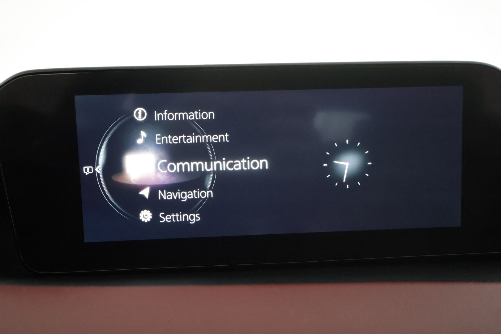 Mazda Mazda3 2020 Hatchback 2,0 (180hv) M Hybrid Skyactiv-X Elegance Business MT Red * ACC / HUD / P.kamera / Muistipenkki * - Bose / LED / Navi / 1.Om Suomi-auto / Kahdet renkaat aluvanteilla / Merkkihuollettu / Huippuvarusteet