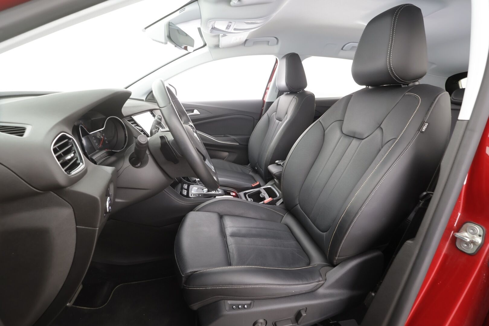 Opel Grandland X 2021 PHEV Executive 300 Turbo A8 AWD - | ACC | 360-Kamera | LED | Muistipenkki | Ilmastoidut Sporttinahat | Apple&Android | 1.Om Suomi-Auto | Kahdet Renkaat | Merkkihuollettu |