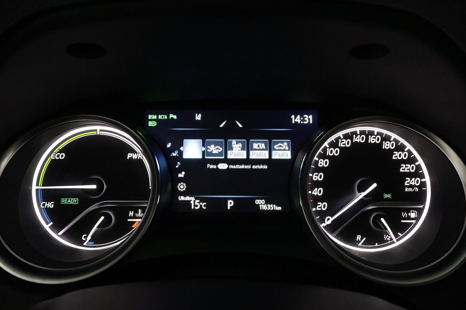 Toyota Camry 2020 2,5 Hybrid Style Business **Webasto / ACC / P.kamera / LED / Navi / Sähköpenkit / Vaaleat nahat** - 1.Om Suomi-auto / Kahdet renkaat aluvanteilla