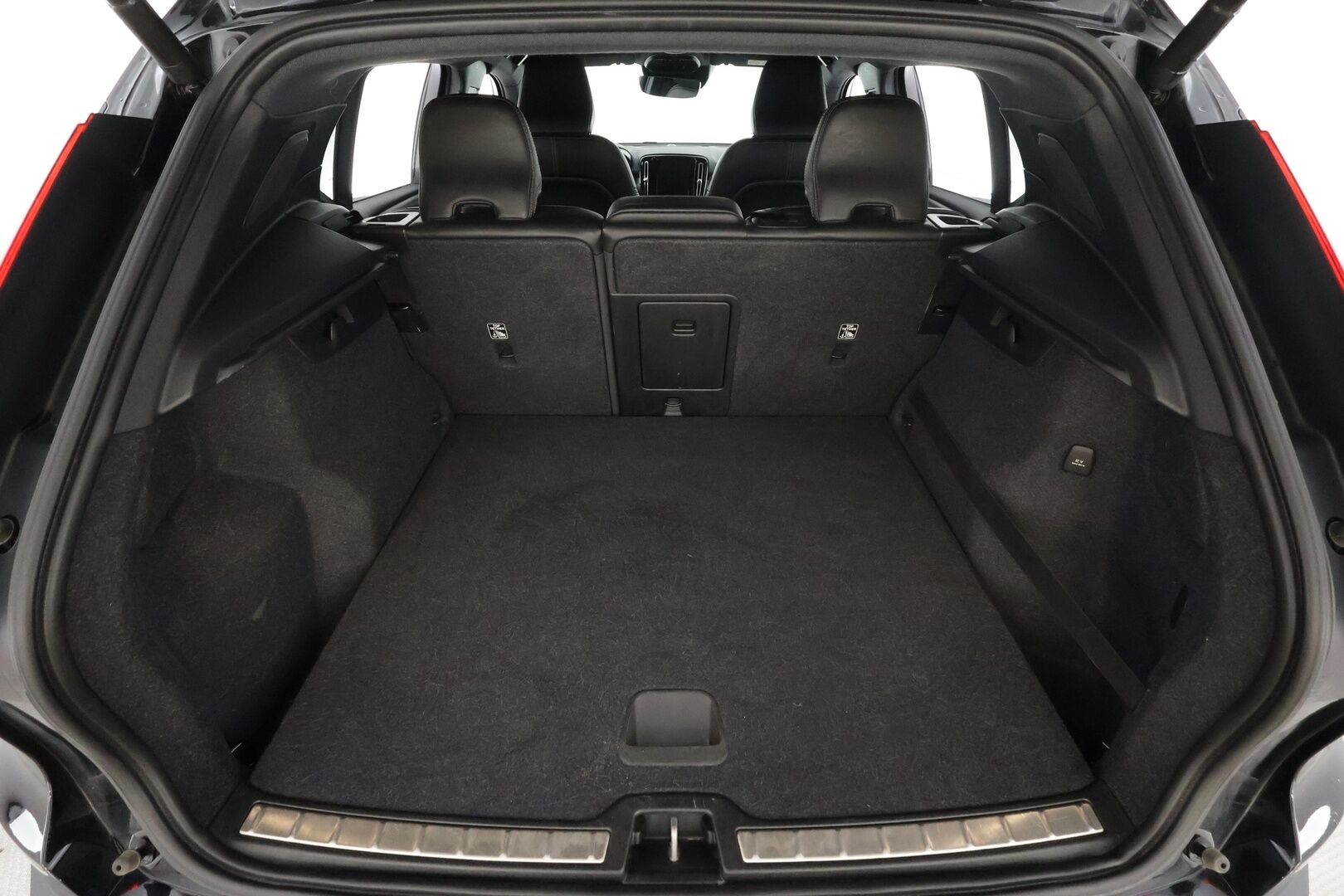 Volvo XC40 2021 T5 TwE Business R-Design aut /* ACC / Webasto / Sporttinahat / Harman/Kardon / Keyless / P.Kamera * - 1.Om suomi-auto / Kahdet Renkaat - HULLUT AVAJAISHULINAT KORKOTARJOUS 3,29 %