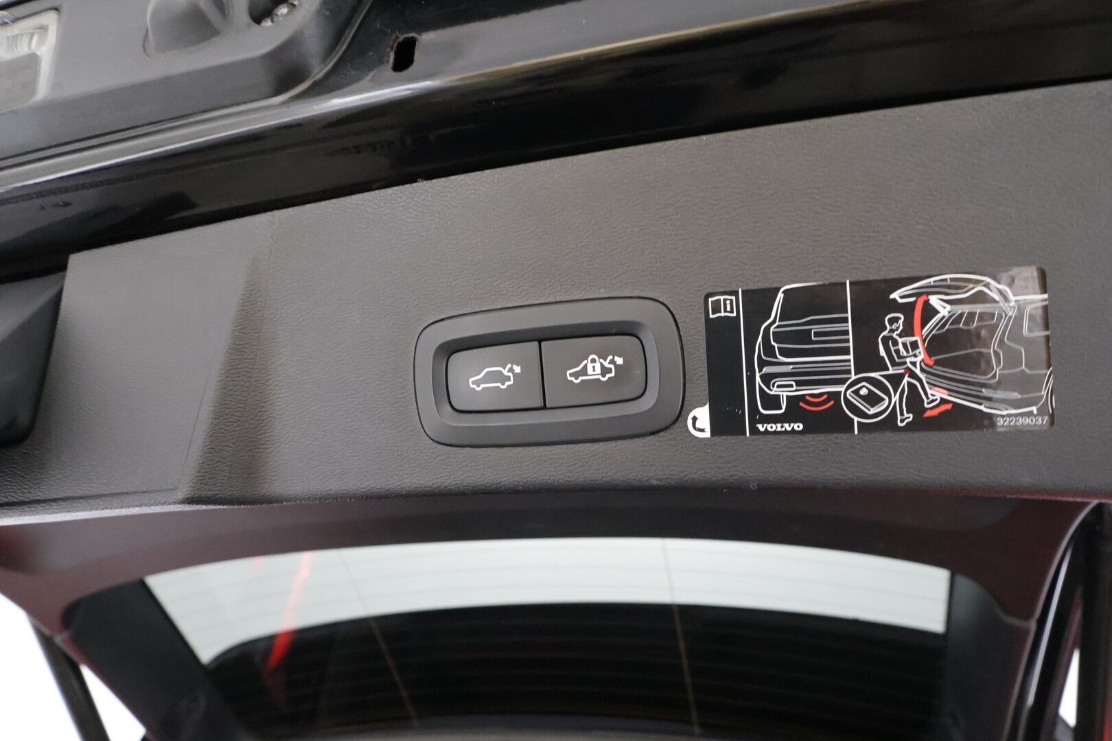 Volvo XC40 2021 T5 TwE Business R-Design aut /* ACC / Webasto / Sporttinahat / Harman/Kardon / Keyless / P.Kamera * - 1.Om suomi-auto / Kahdet Renkaat - HULLUT AVAJAISHULINAT KORKOTARJOUS 3,29 %