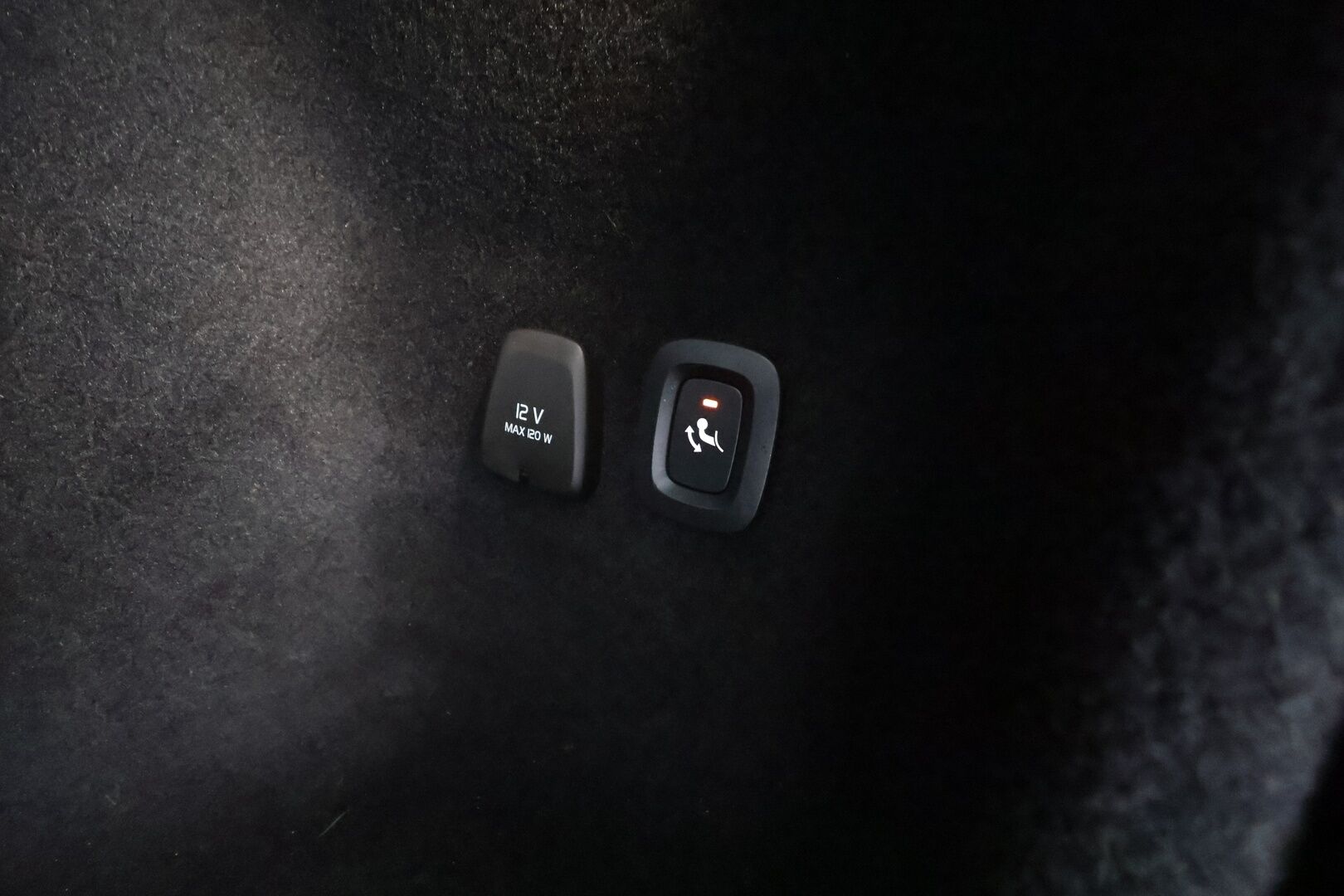 Volvo V60 2021 T6 TwE AWD Inscription aut - | ACC | koukku | Webasto | Muistipenkki | Ratinlämmitys | Sporttinahat | P.Kamera | Blis | High Performance audio | Keyless | Apple&Android | Suomi-auto | Kahdet Renkaat | Merkkihuollettu | 