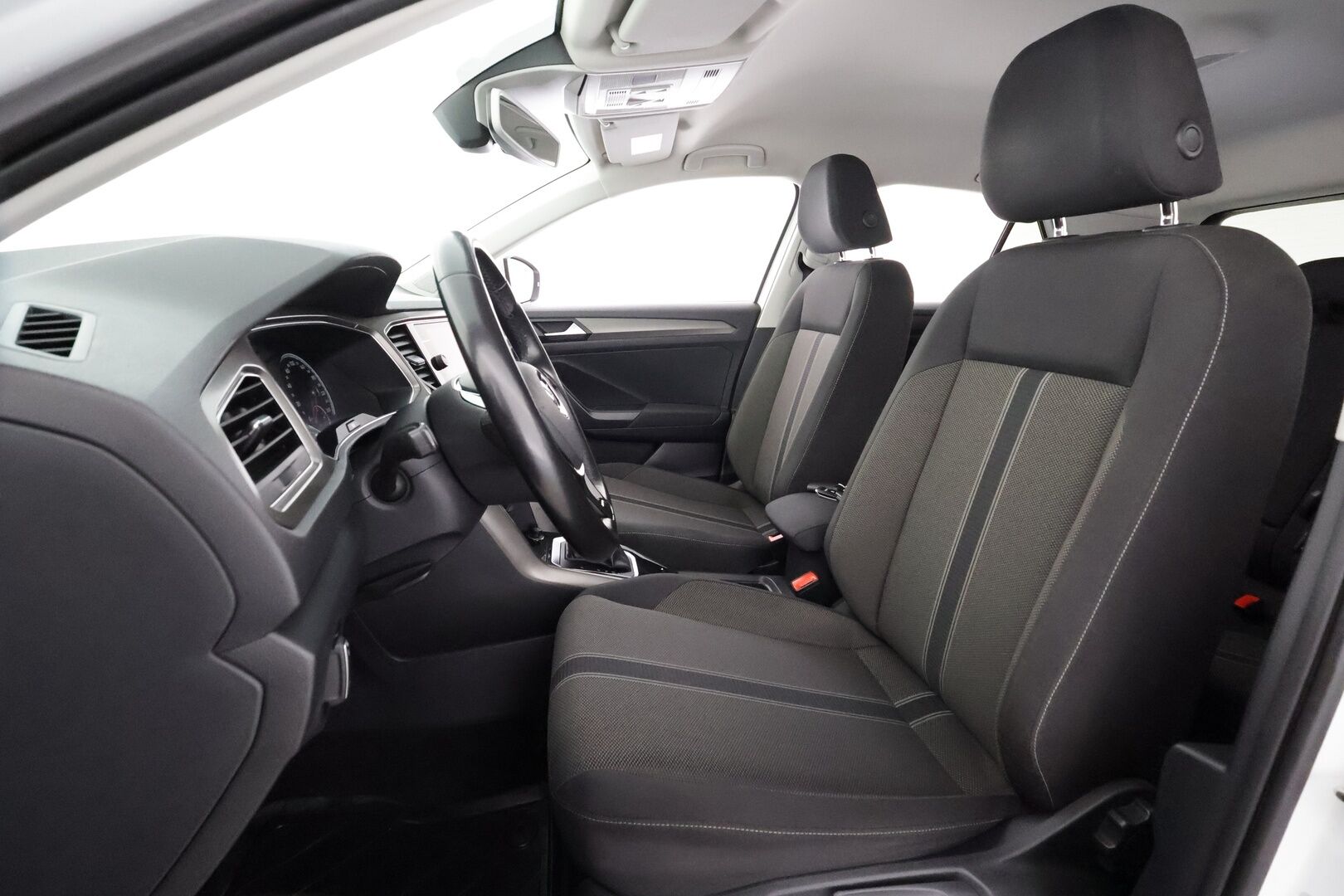 Volkswagen T-Roc 2020 Style 2,0 TDI 110 kW DSG-automaatti - | ACC | Webasto | P.kamera | LED | Lane Assist | Apple & Android | Sähk. takaluukku | Lämm. ratti | 2x renkaat aluin | Suomiauto | 