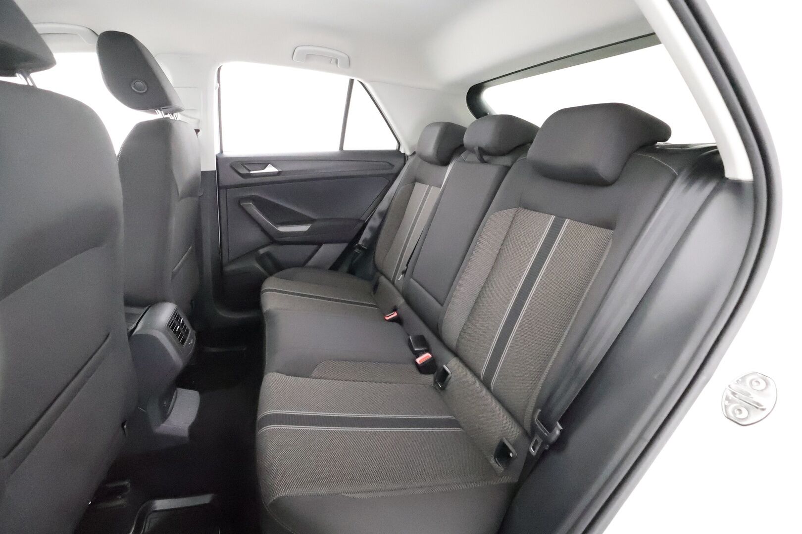 Volkswagen T-Roc 2020 Style 2,0 TDI 110 kW DSG-automaatti - | ACC | Webasto | P.kamera | LED | Lane Assist | Apple & Android | Sähk. takaluukku | Lämm. ratti | 2x renkaat aluin | Suomiauto | 