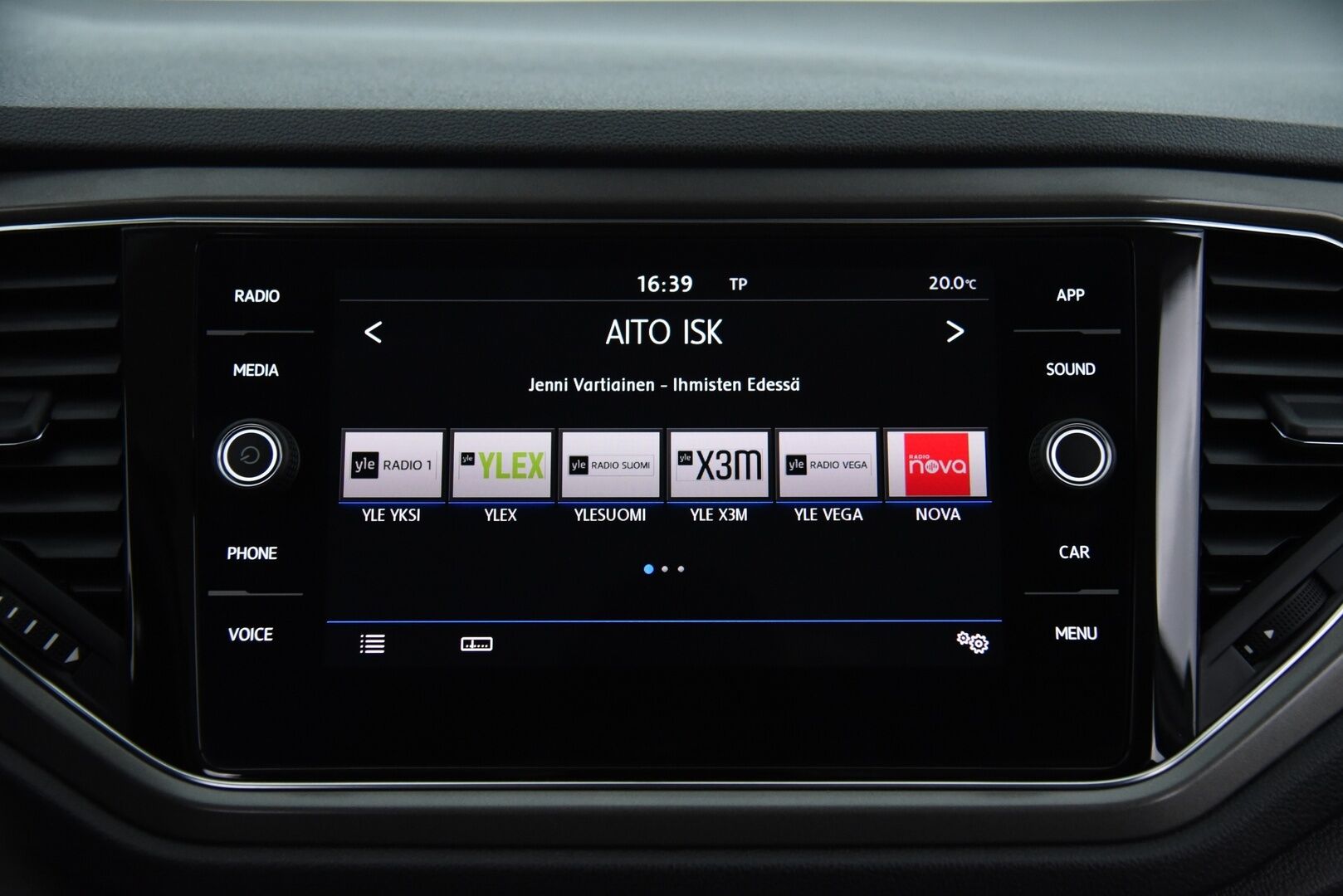 Volkswagen T-Roc 2020 Style 2,0 TDI 110 kW DSG-aut / Webasto / Adapt.vak / Suomi-auto / LED / P-tutkat / - P. Kamera / AppleCarPlay / AndroidAuto