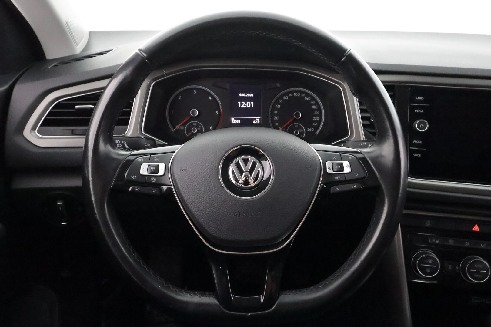 Volkswagen T-Roc 2020 Style 2,0 TDI 110 kW DSG-automaatti - | ACC | Webasto | P.kamera | LED | Lane Assist | Apple & Android | Sähk. takaluukku | Lämm. ratti | 2x renkaat aluin | Suomiauto | 