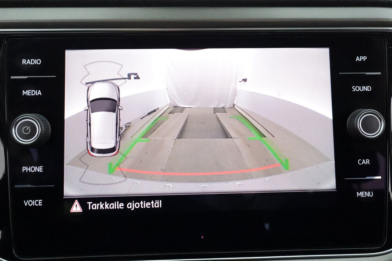 Volkswagen T-Roc 2020 Style 2,0 TDI 110 kW DSG-automaatti - | ACC | Webasto | P.kamera | LED | Lane Assist | Apple & Android | Sähk. takaluukku | Lämm. ratti | 2x renkaat aluin | Suomiauto | 